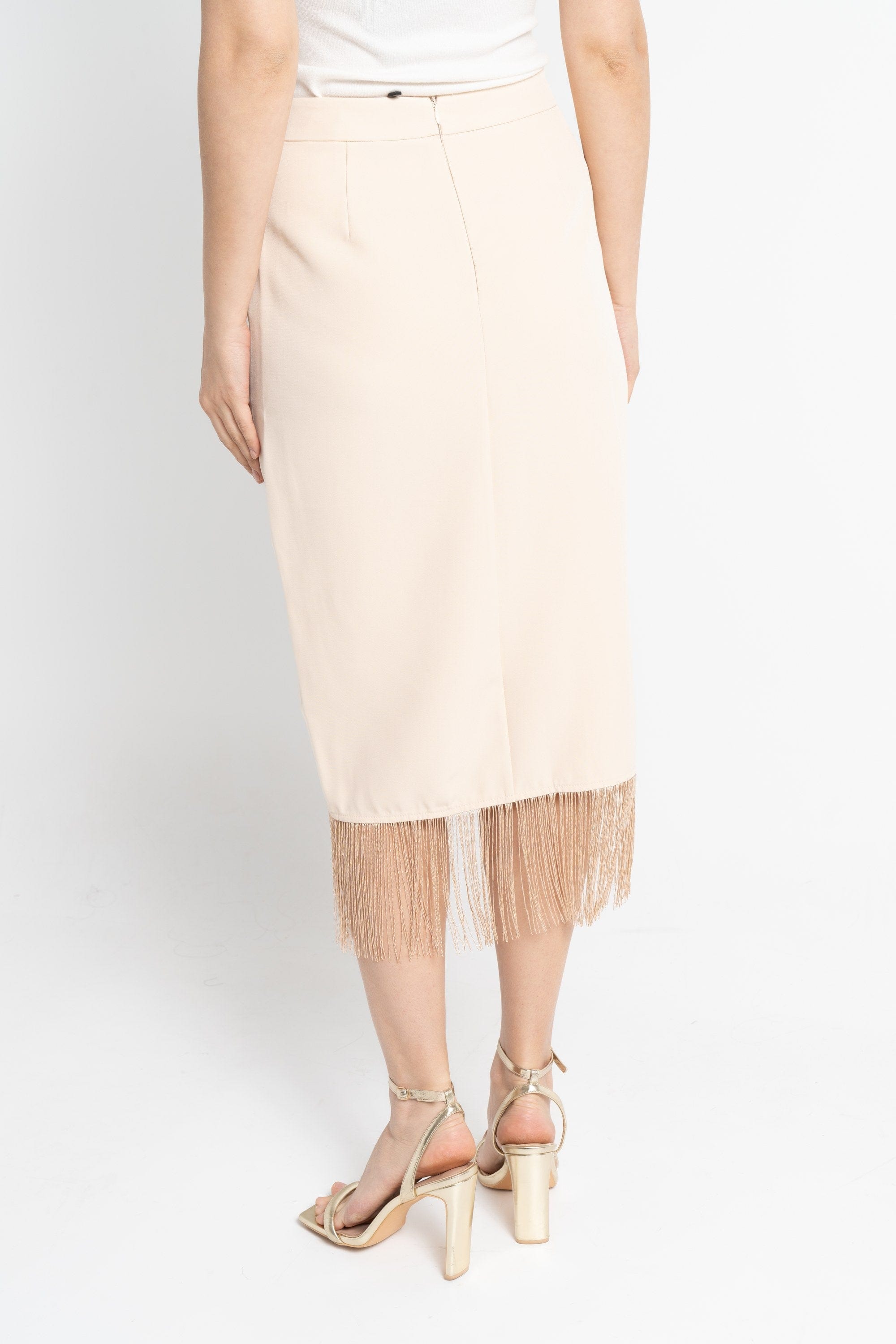 نتشي تنورة ميدي نسائية سادة بشراشيب