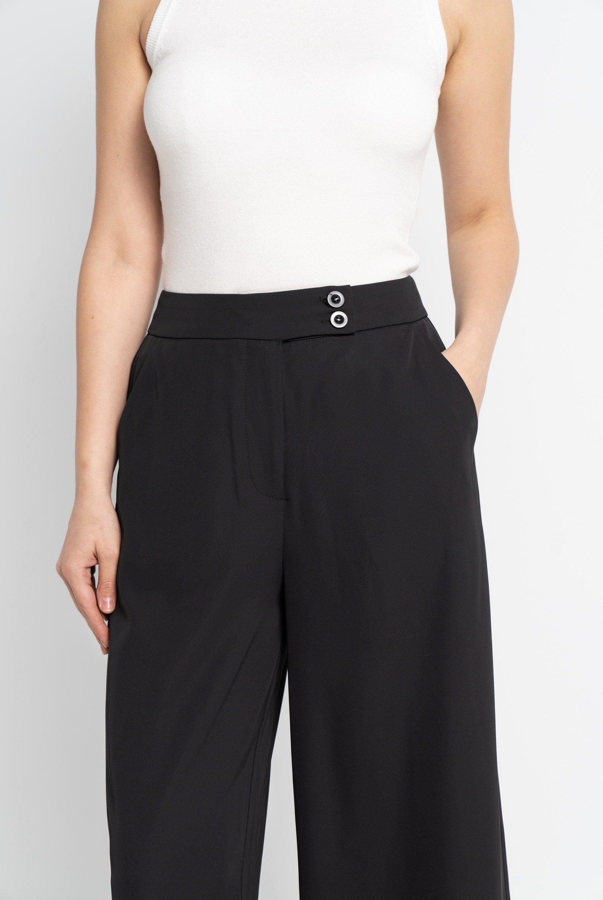 نتشي بنطلون طويل سادة واسع بأزرار نسائي أسود