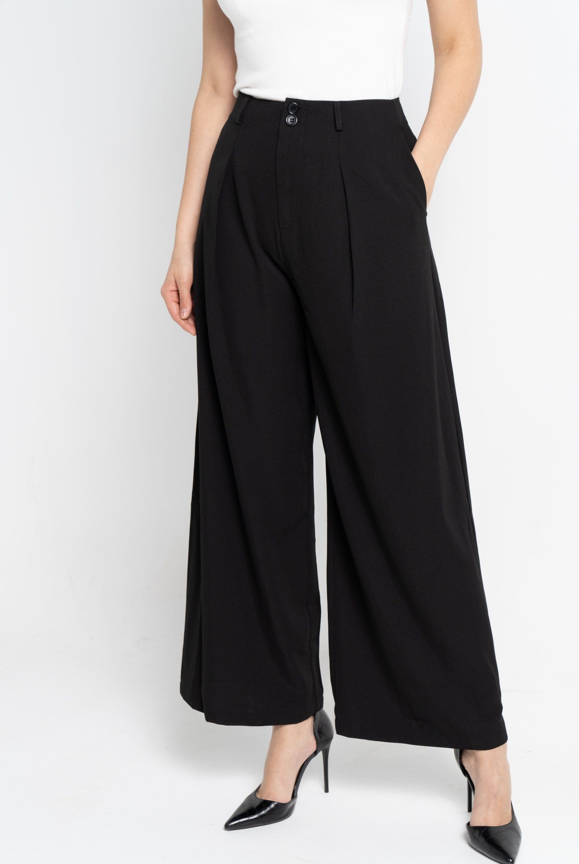 نتشي بنطلون طويل واسع بجيوب نسائي