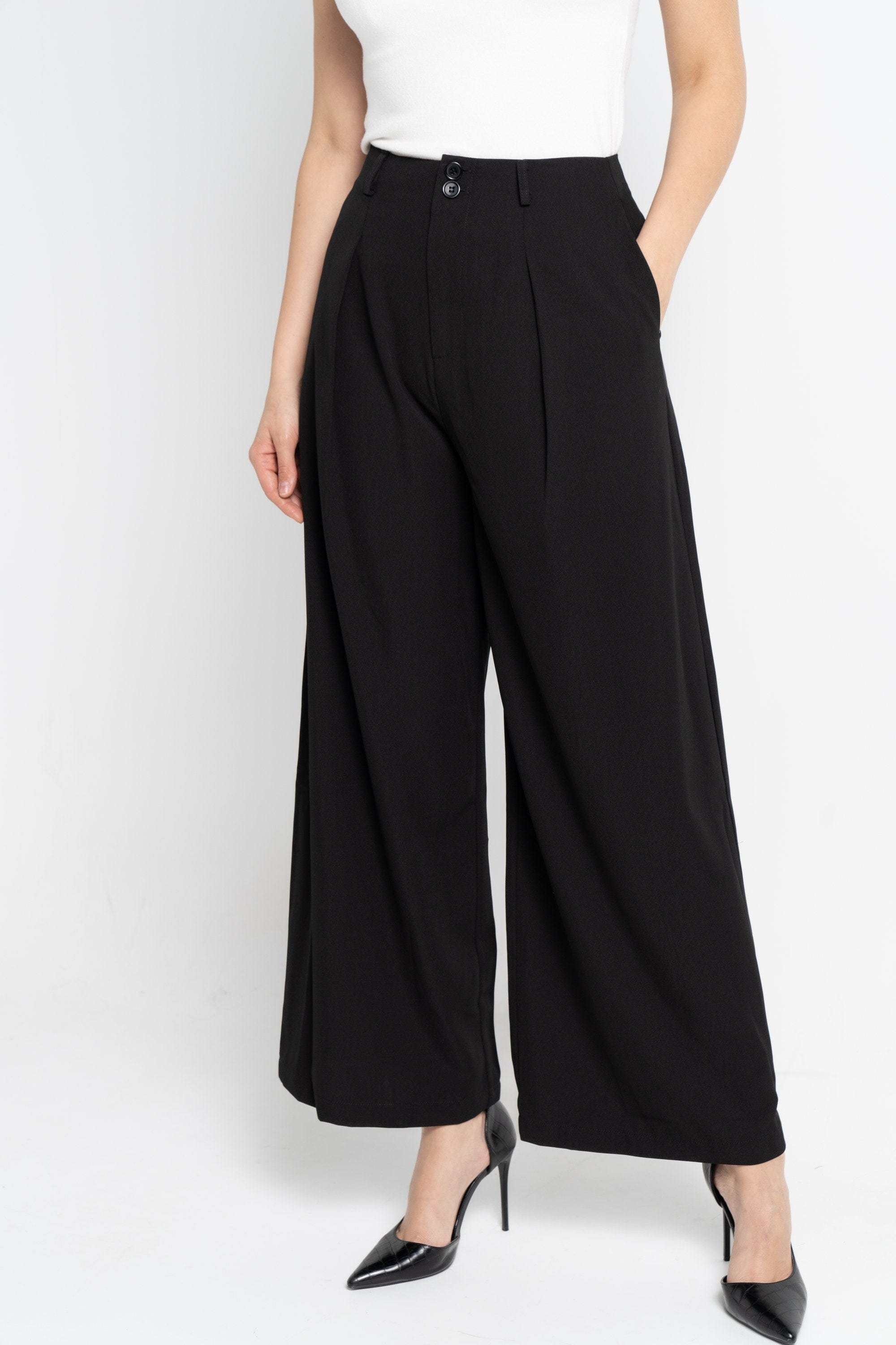 نتشي بنطلون طويل واسع بجيوب نسائي