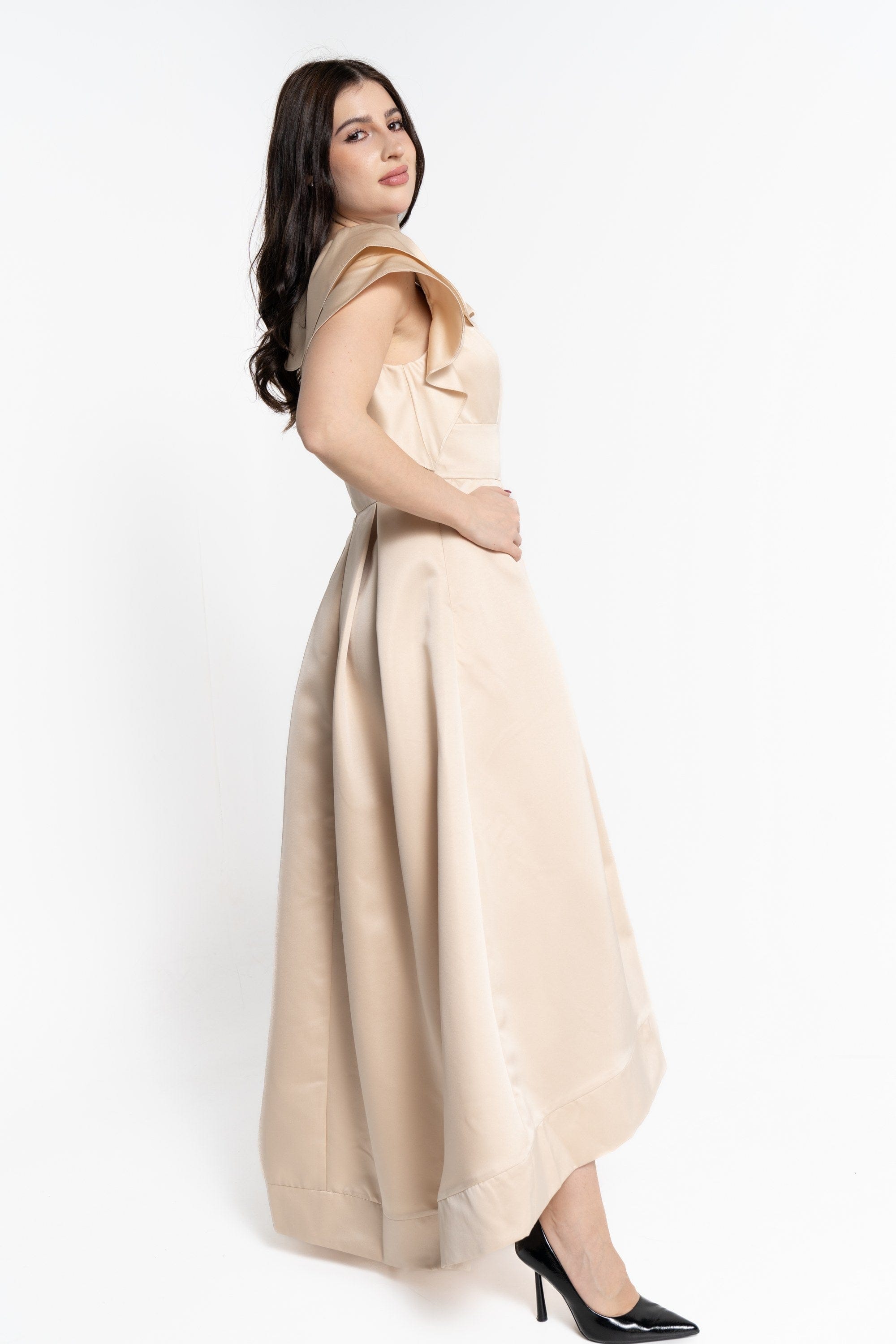 نتشي فستان ماكسي بدون أكمام ناعم اوف شولدر