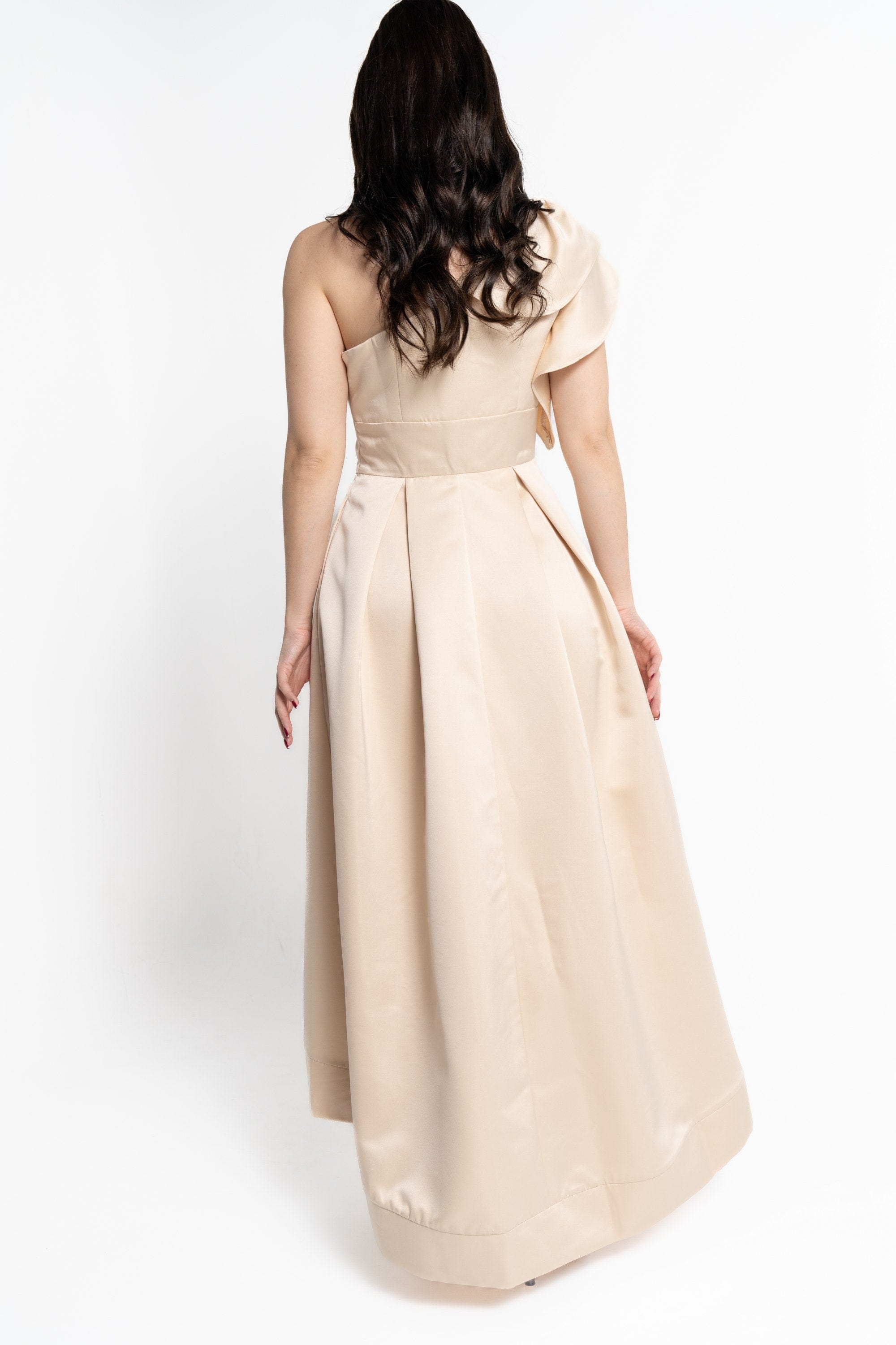 نتشي فستان ماكسي بدون أكمام ناعم اوف شولدر