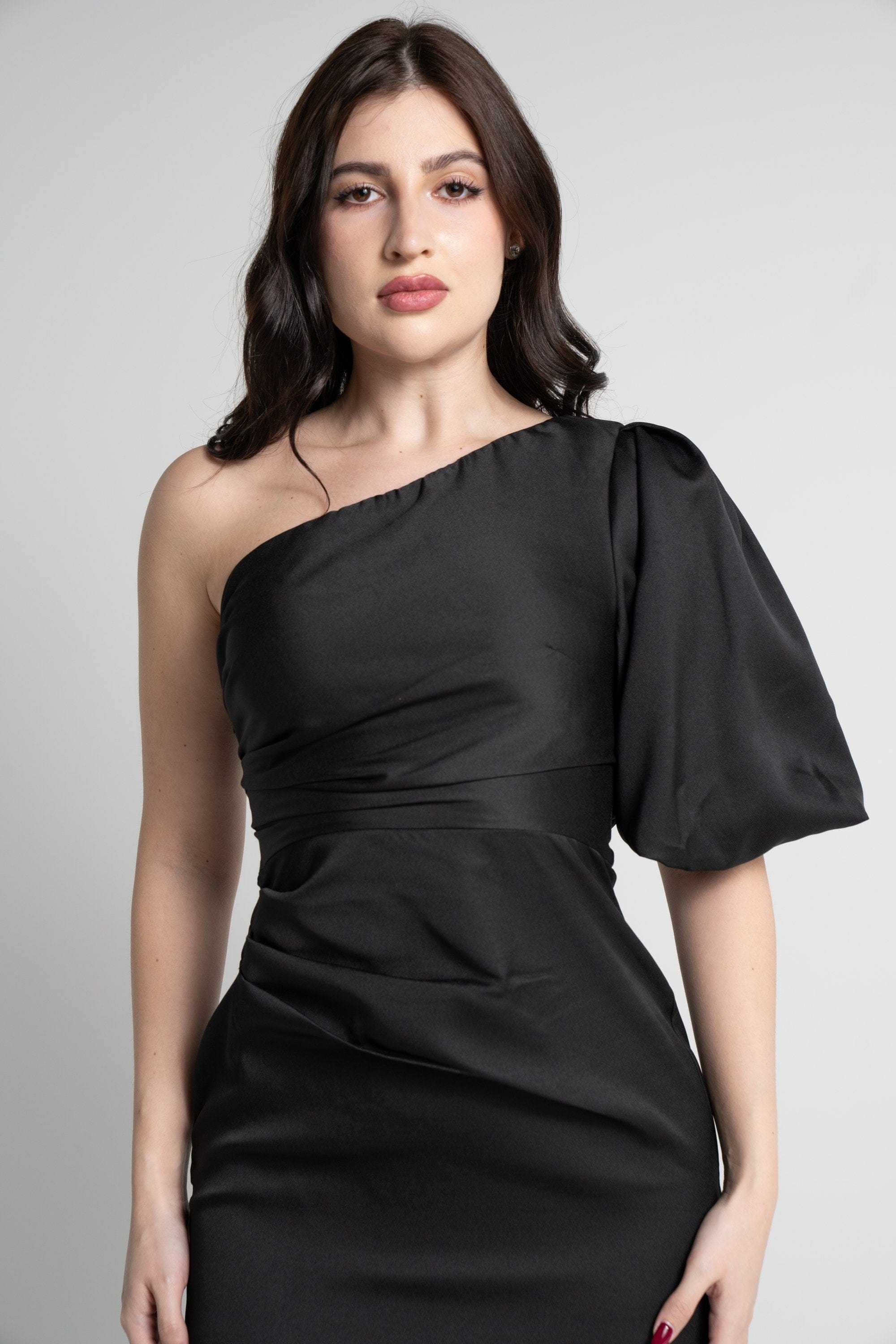 نتشي فستان ماكسي بأكمام قصيرة كتف وكتف نسائي أسود