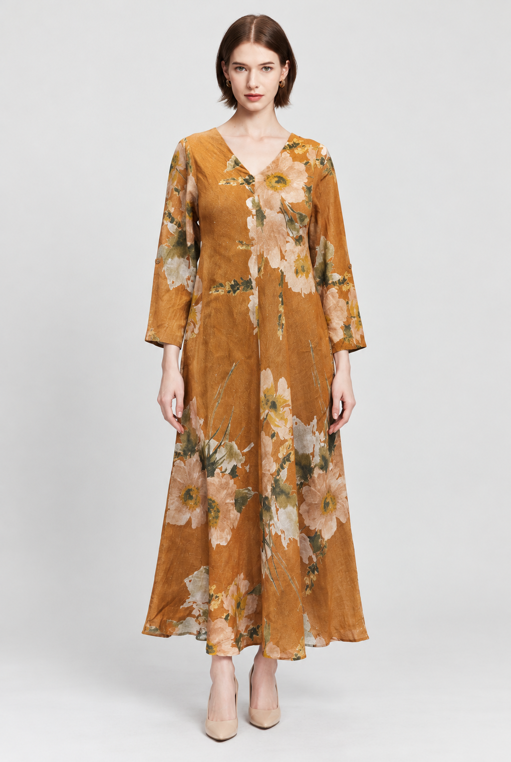 LV0898S262ZI brown floral maxi dress on Maria — full front