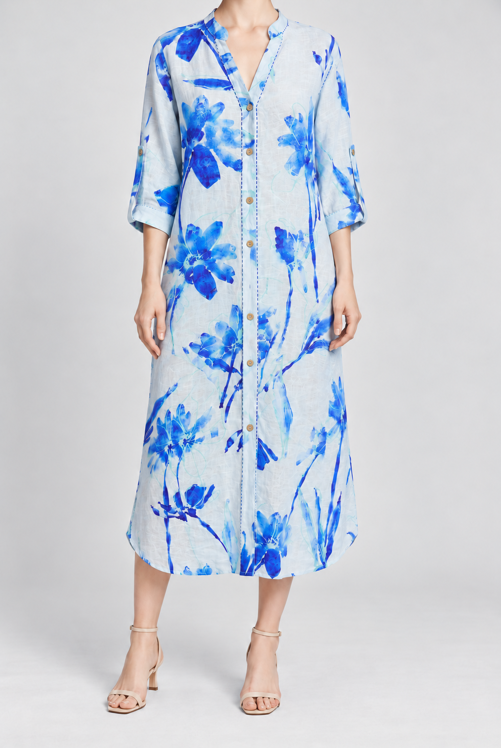 LV0907S262ZI blue garment front - model Maria