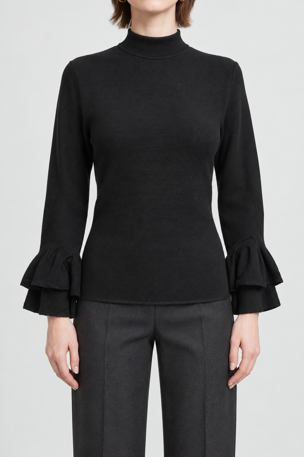 LV1223W264CDY black garment front - model Maria