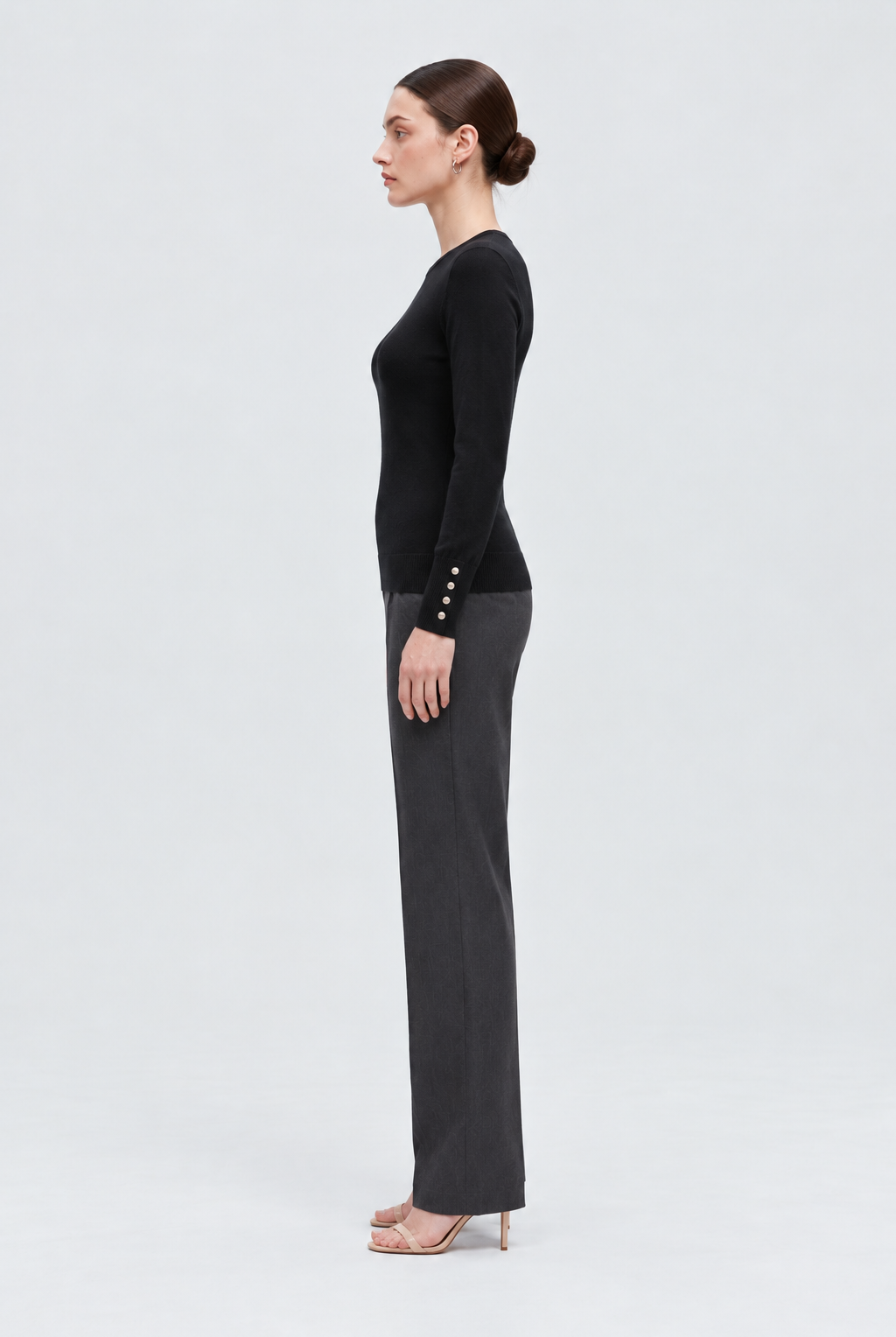 MA0762W264CDY black long sleeve top on Alice - side