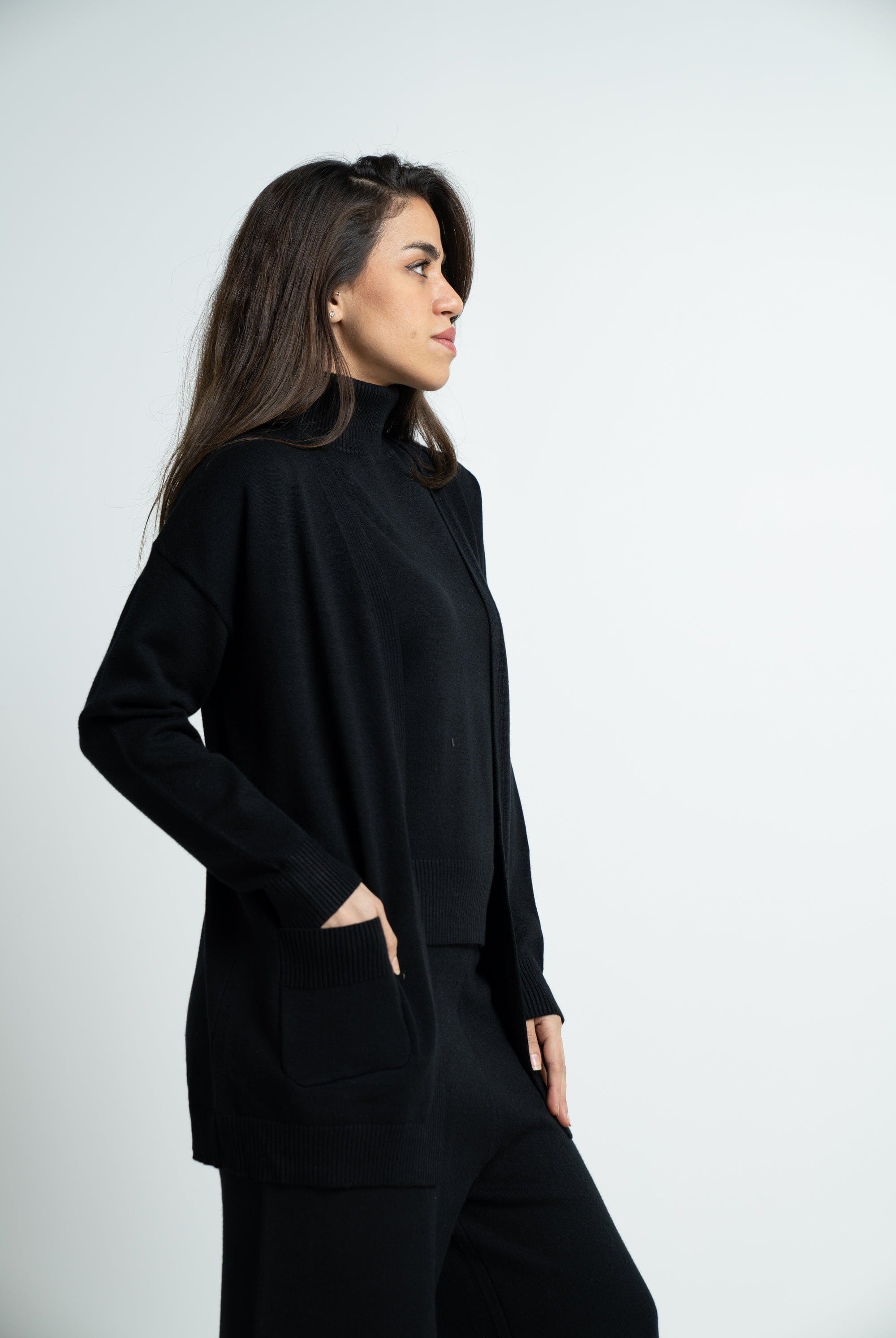 ميكا كارديجان طويل بجيوب امامية سادة