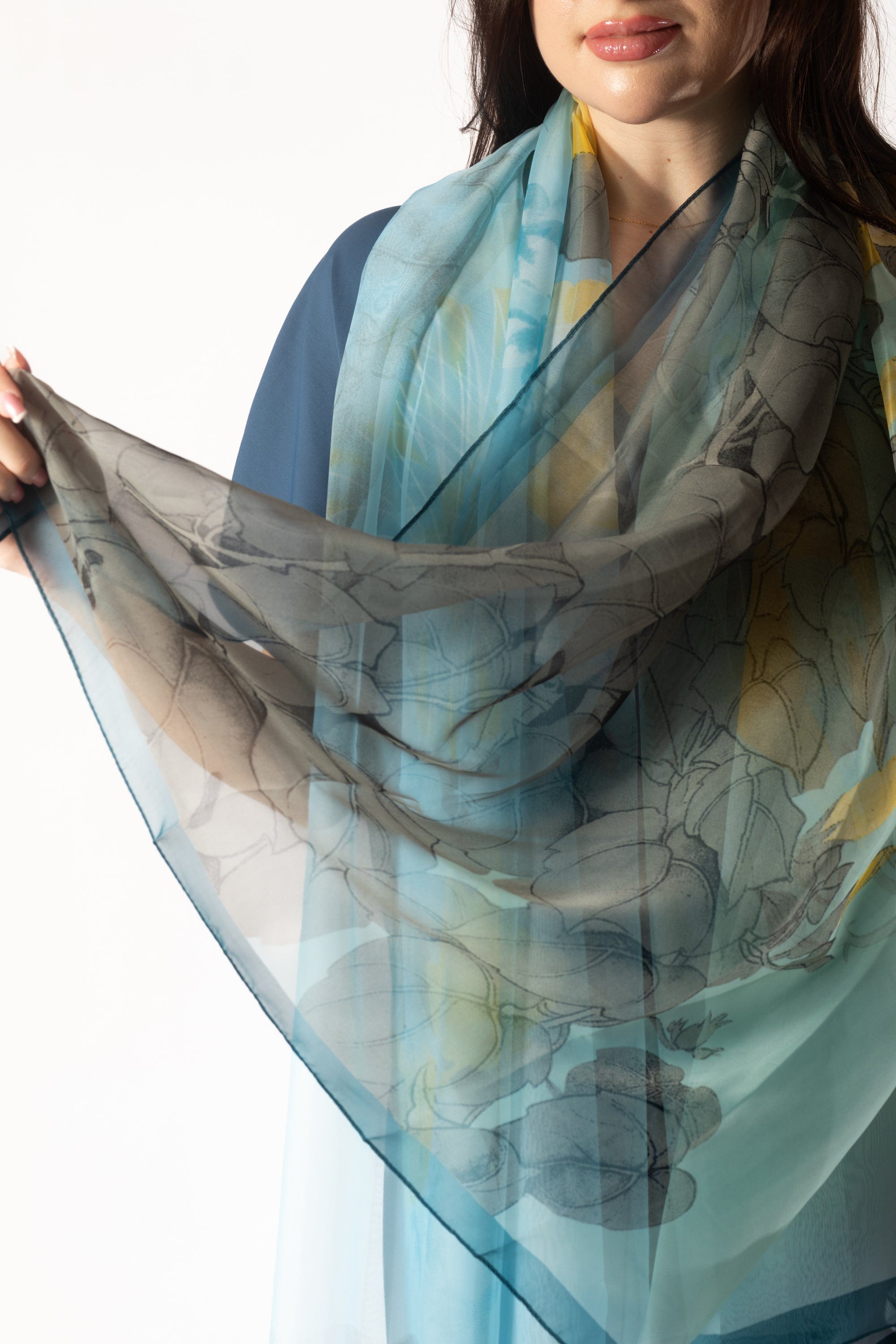 وشاح نسائي شيفون مشجر