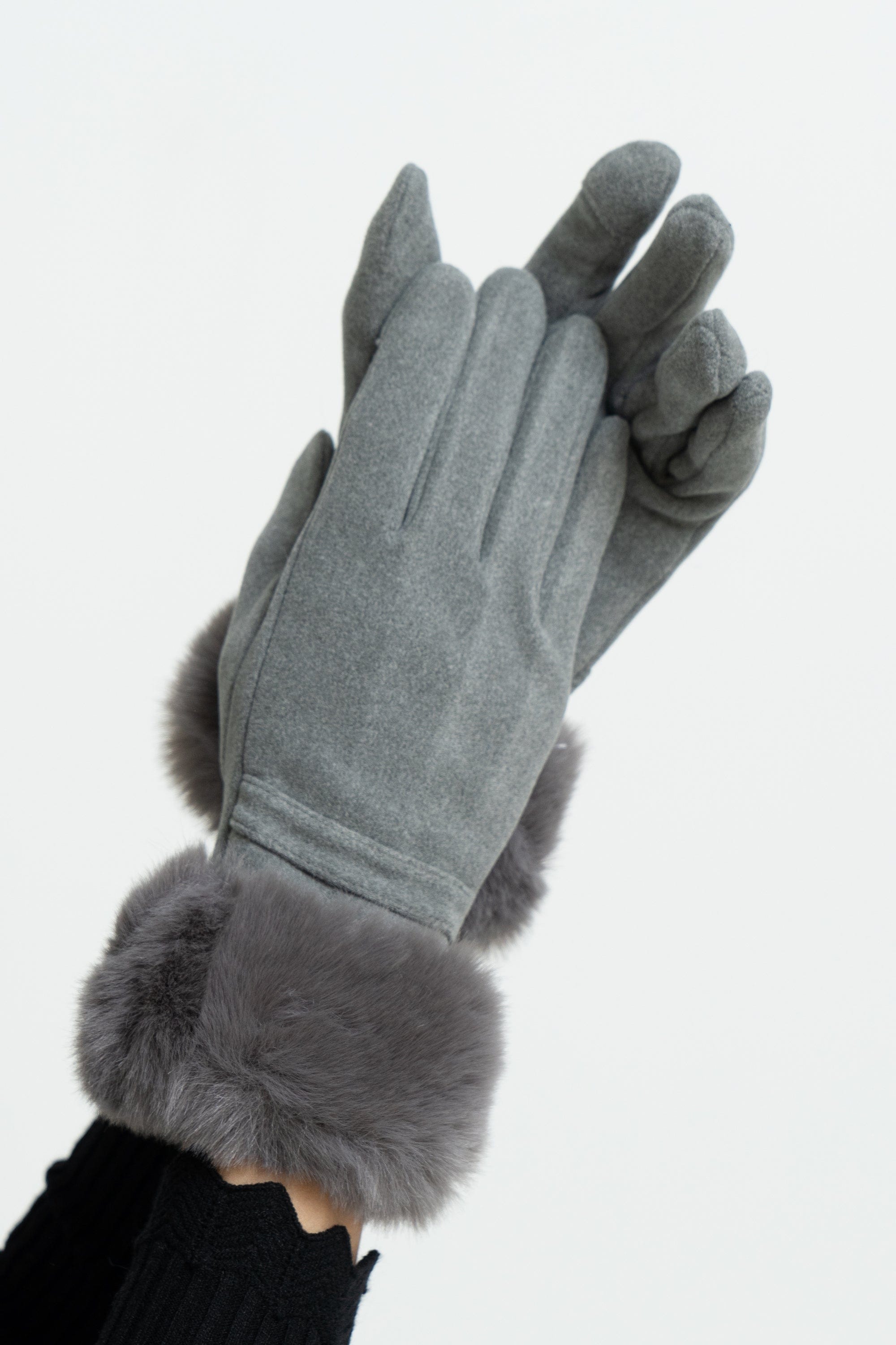 ميكا قفازات سادة بفرو