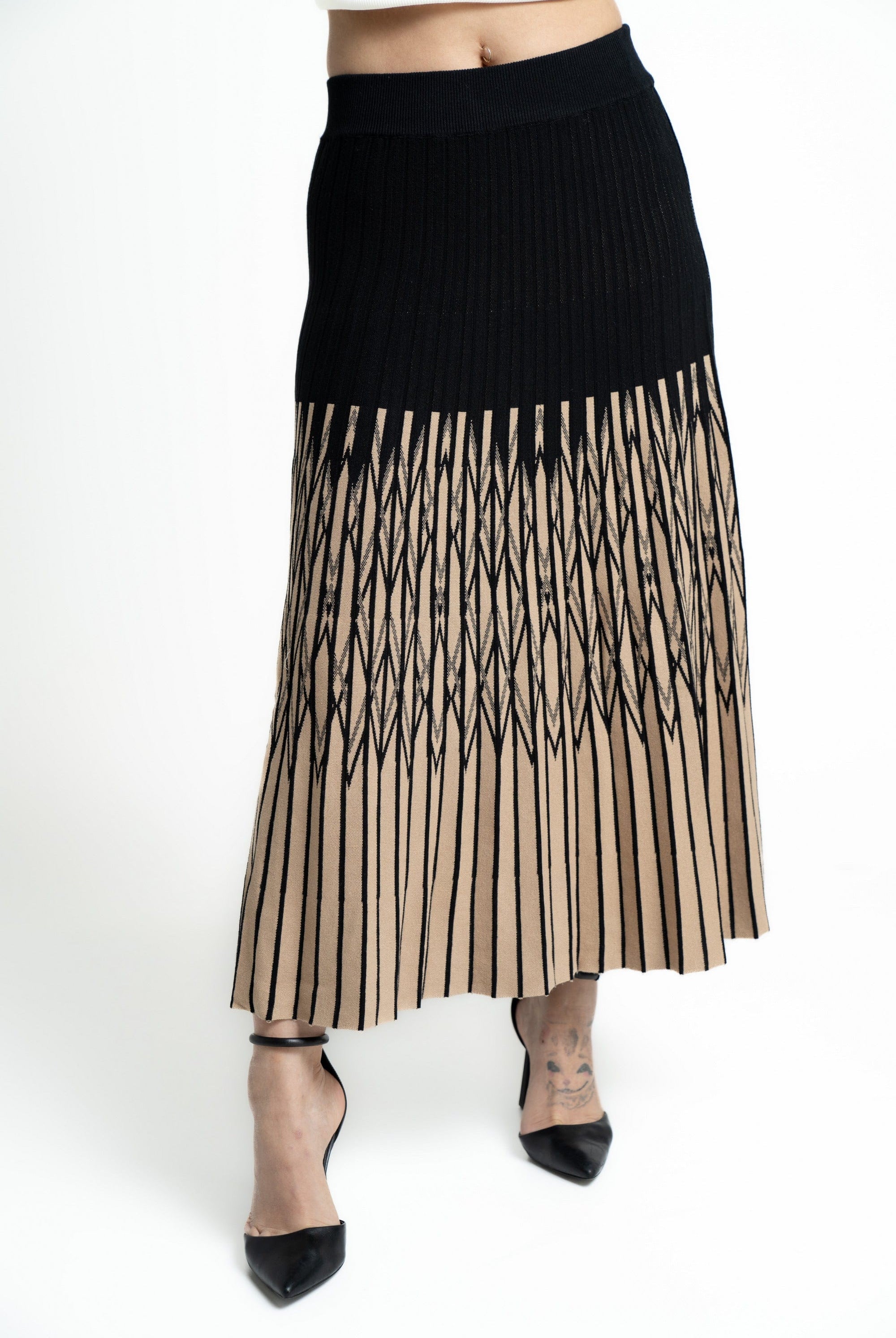 ميكا تنورة ميدى هاى وست منقوشة نسائية