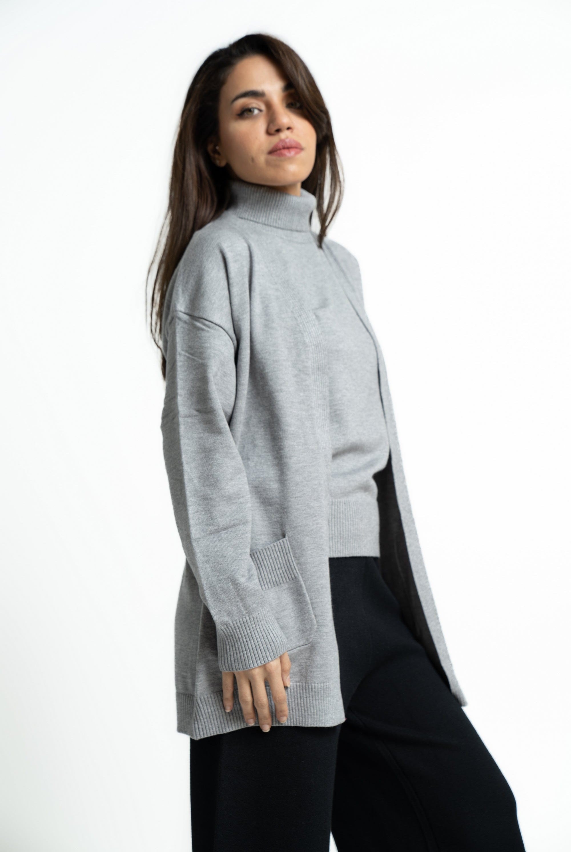 ميكا كارديجان طويل برقبة طويلة سادة