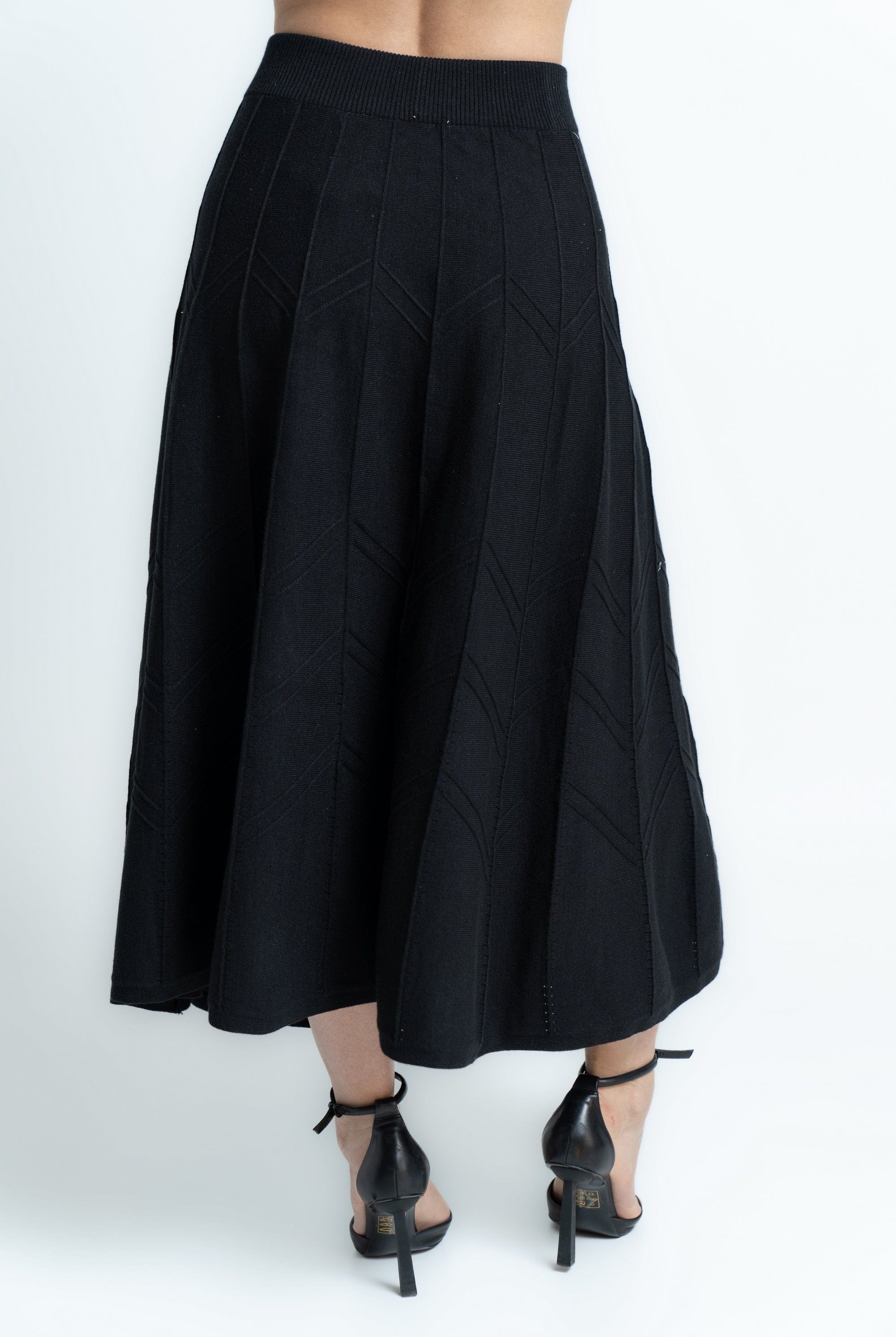 ميكا تنورة ميدي منسوجة هاي ويست