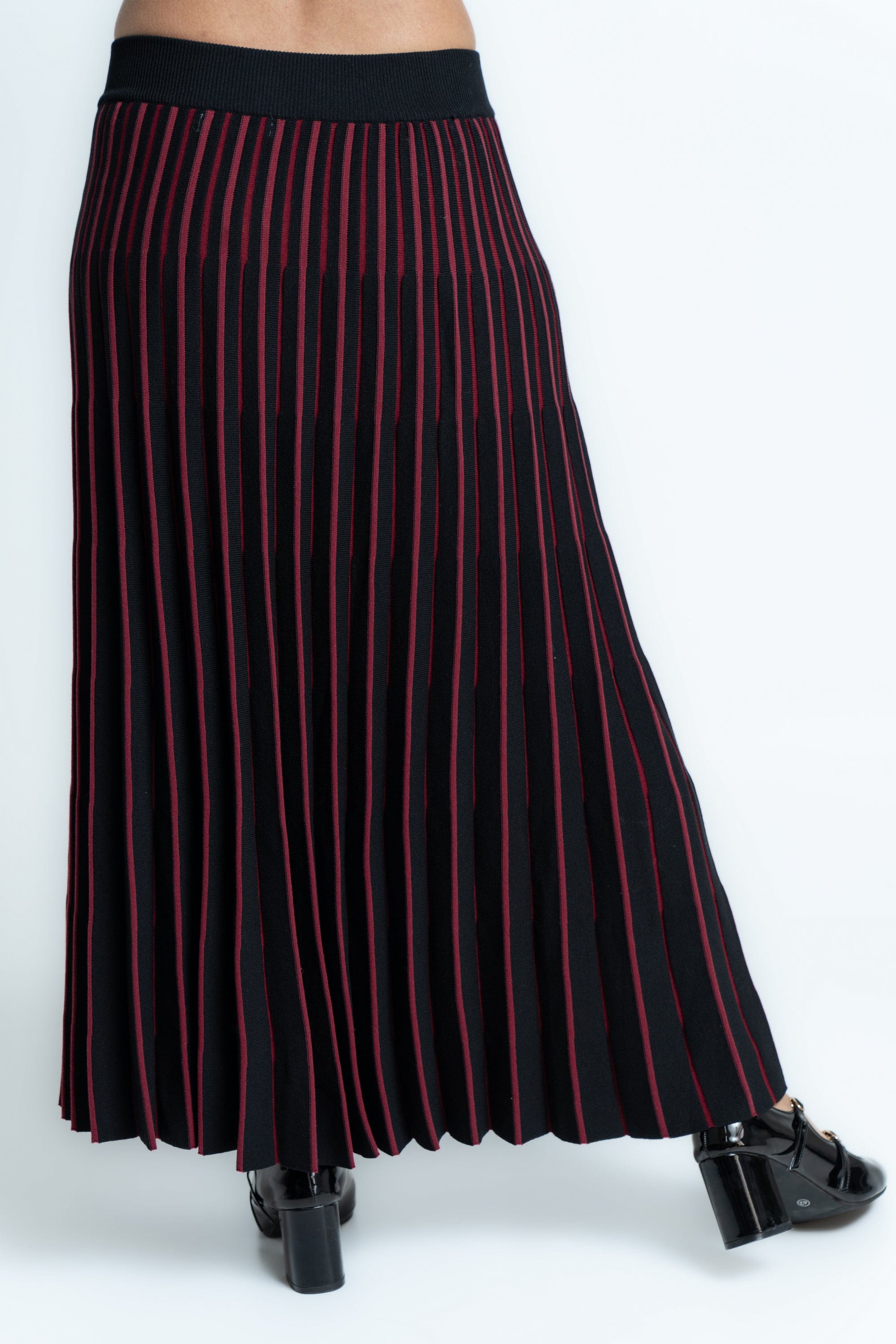 ู
ููุง ุชููุฑุฉ ู
ูุฏู ูุงู ูุณุช ู
ููู
ุฉ ุจุงูุทูู