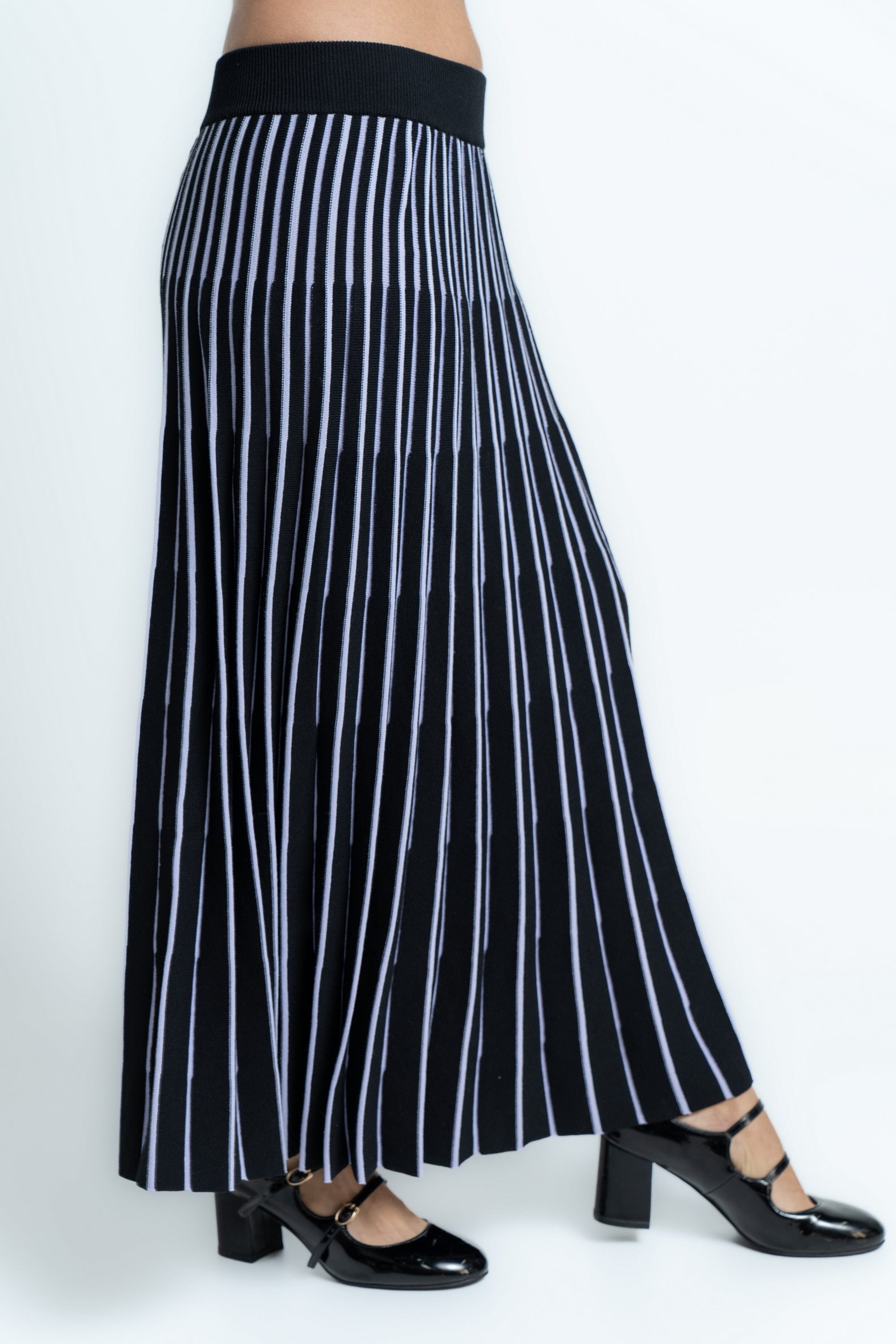 ู
ููุง ุชููุฑุฉ ู
ูุฏู ูุงู ูุณุช ู
ููู
ุฉ ุจุงูุทูู