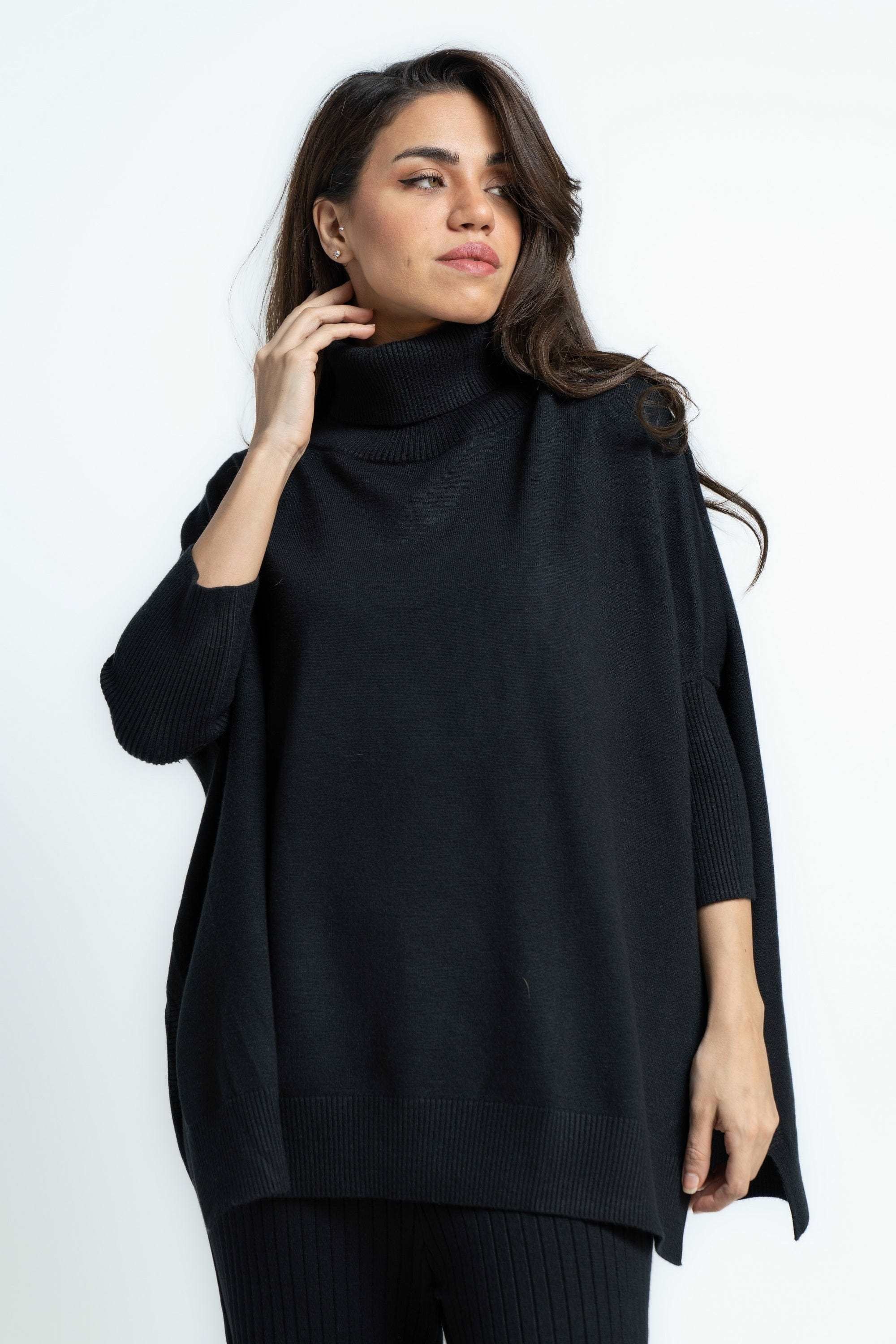 بلوفر نسائى برقبة عالية سادة كم طويل