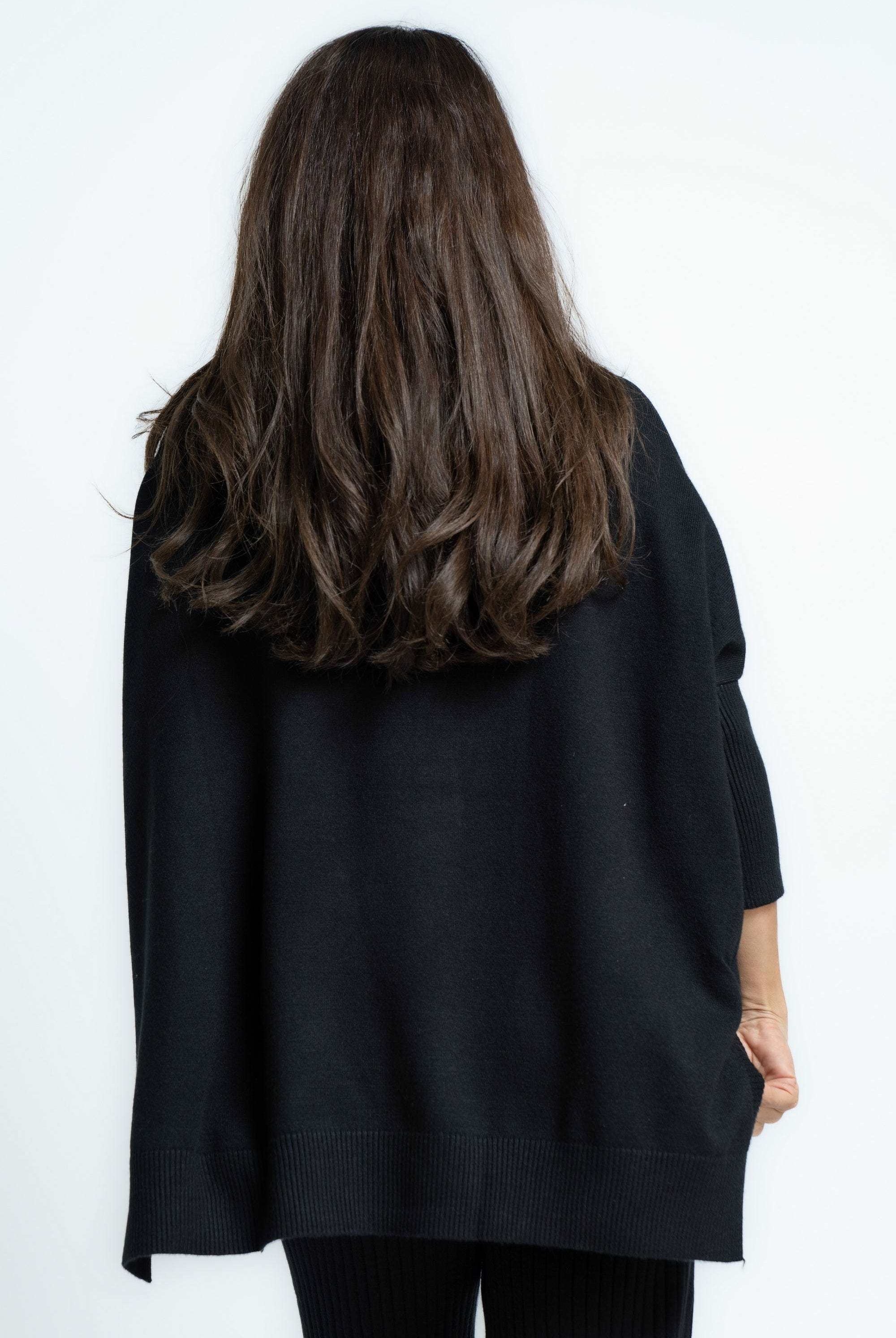 بلوفر نسائى برقبة عالية سادة كم طويل