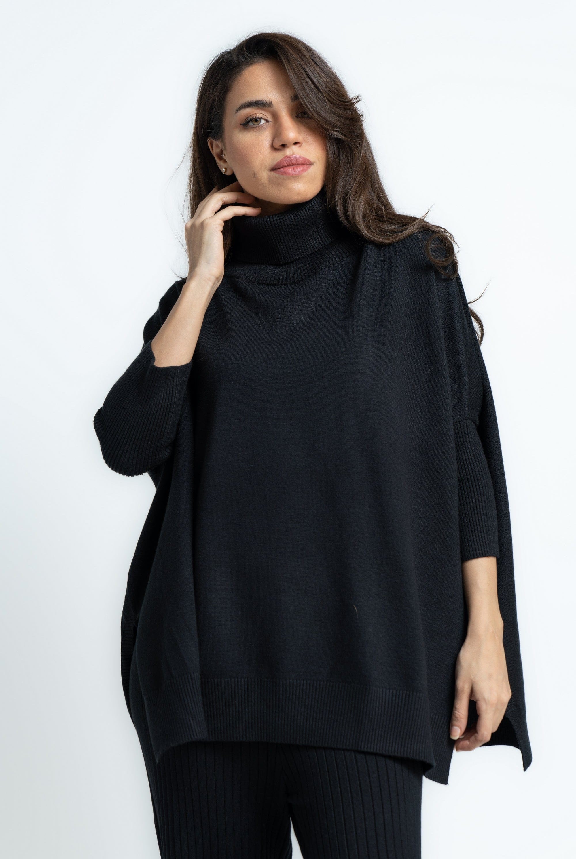 ميكا بلوفر نسائى برقبة عالية سادة كم طويل