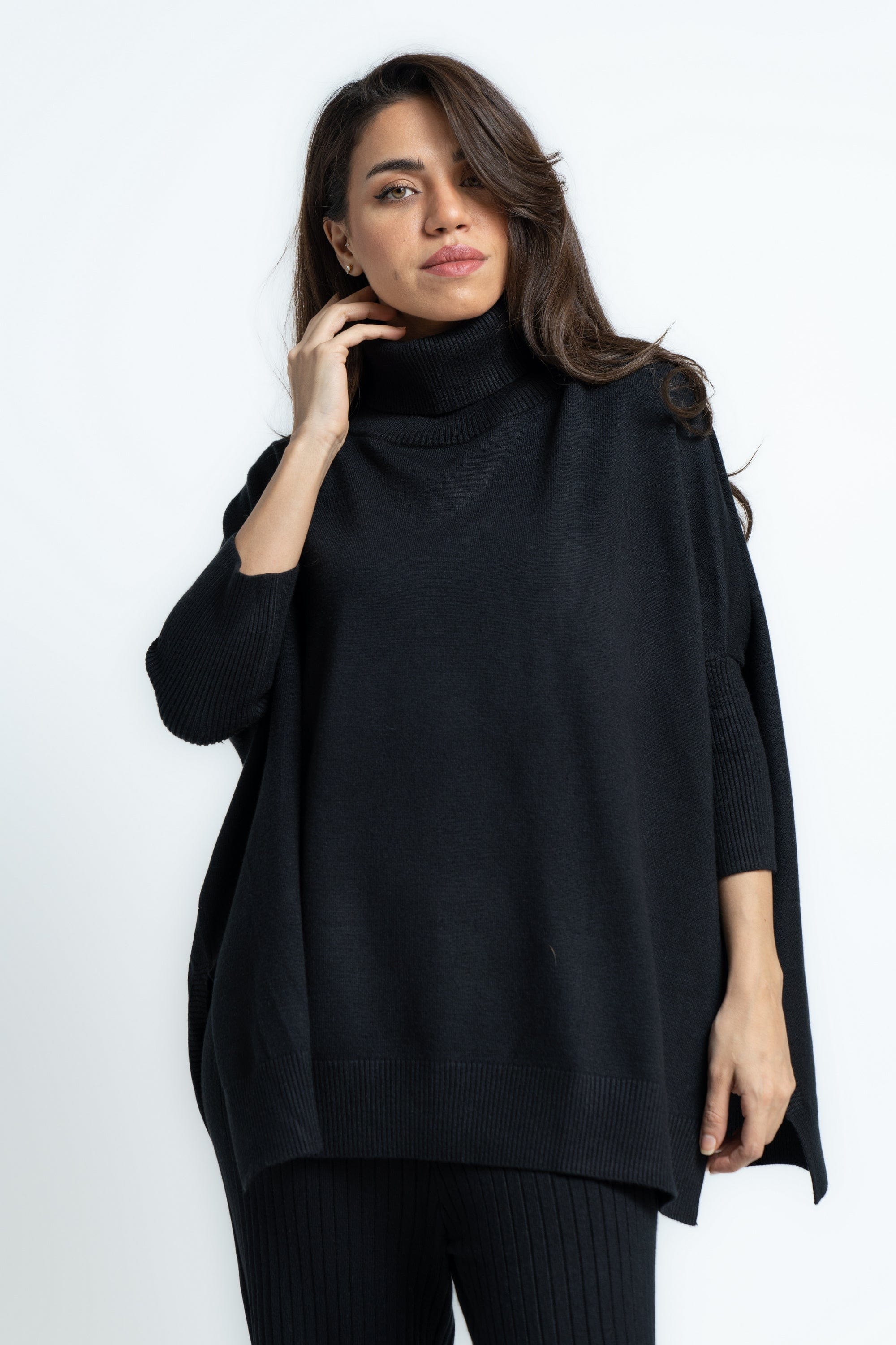 ميكا بلوفر نسائى برقبة عالية سادة كم طويل