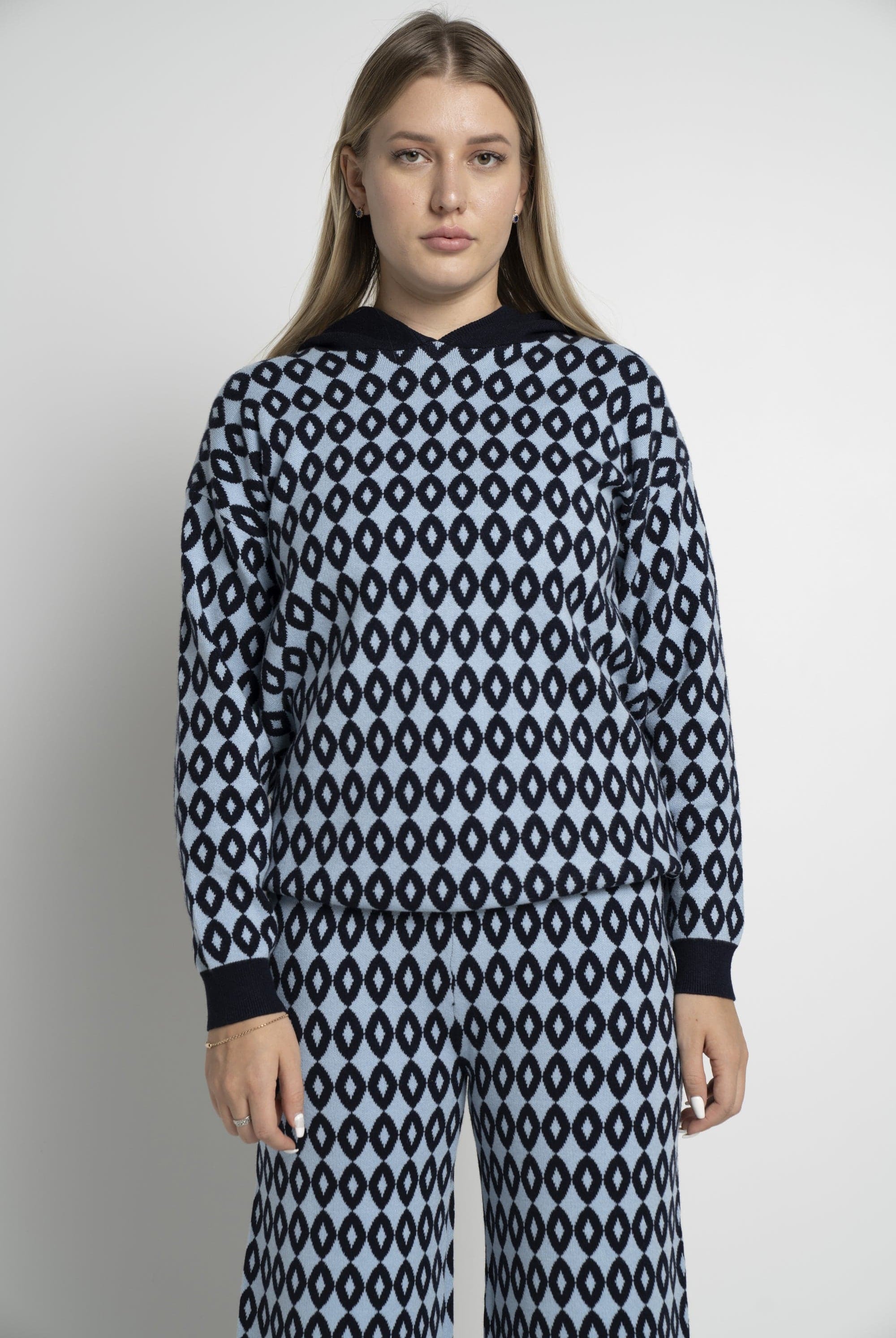 ميكا بلوزة بأكمام طويلة منسوجة مطبوعة