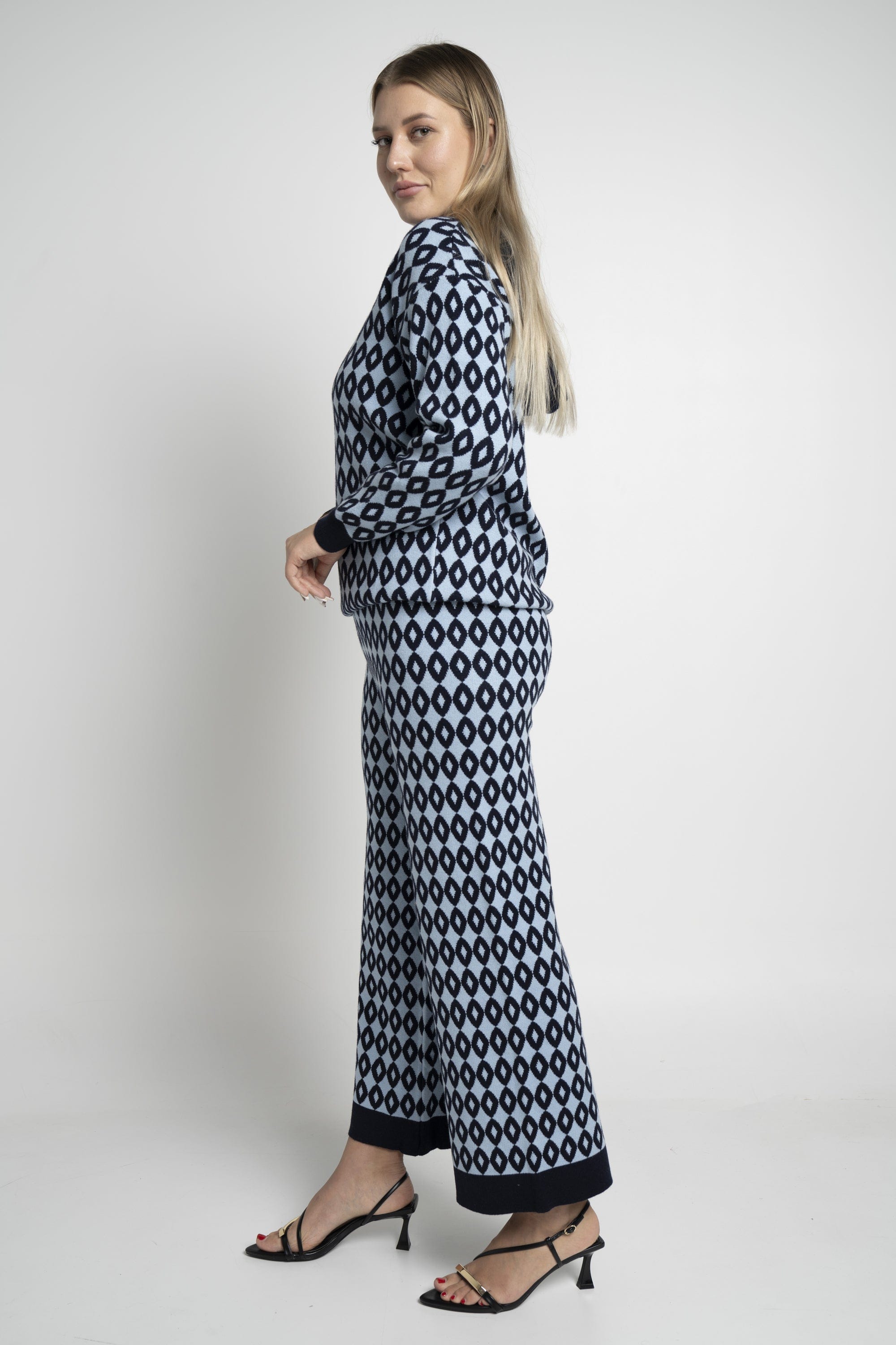 ميكا بلوزة بأكمام طويلة منسوجة مطبوعة