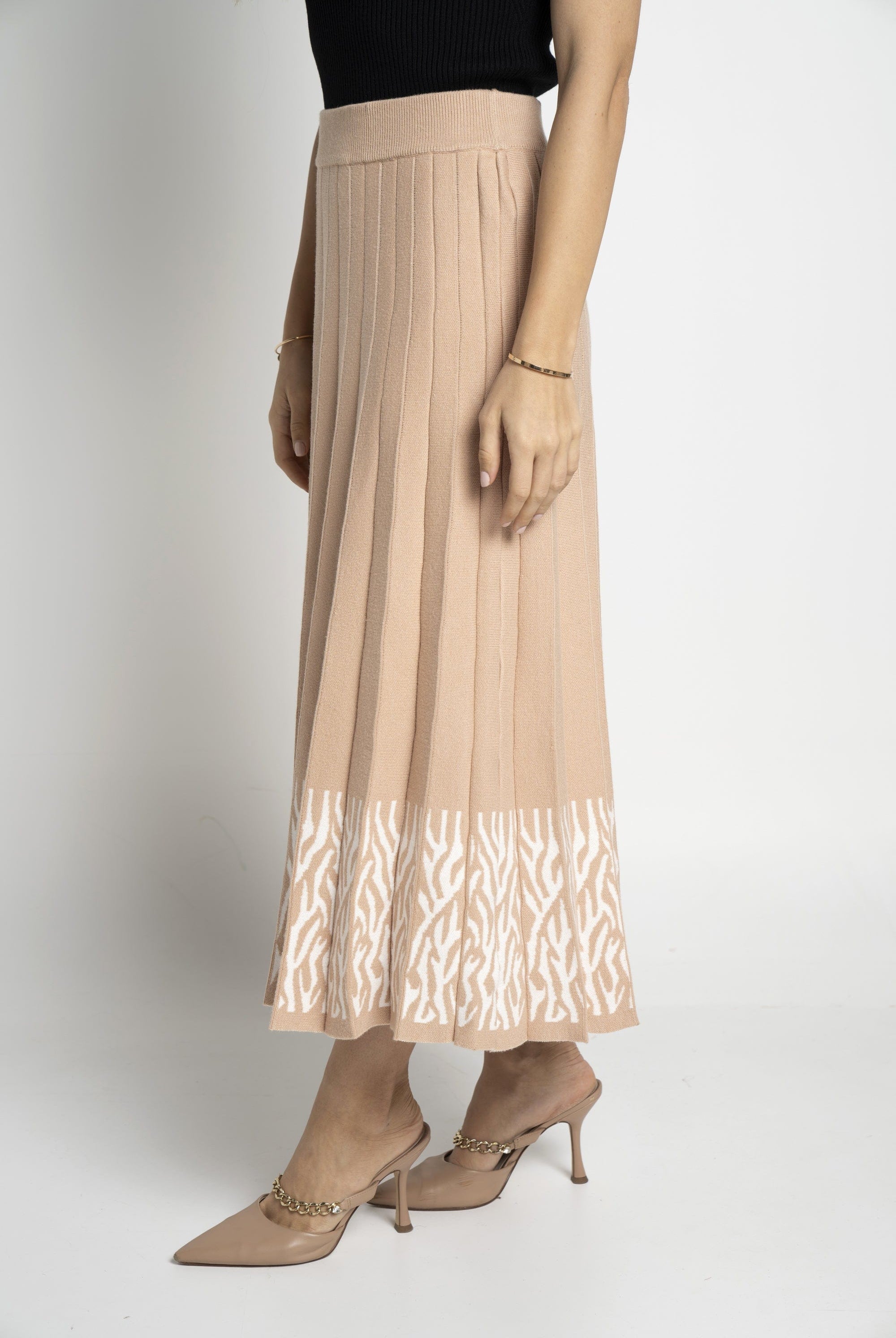 ميكا تنورة ميدي نسائي منقوشة من الذيل بطيات