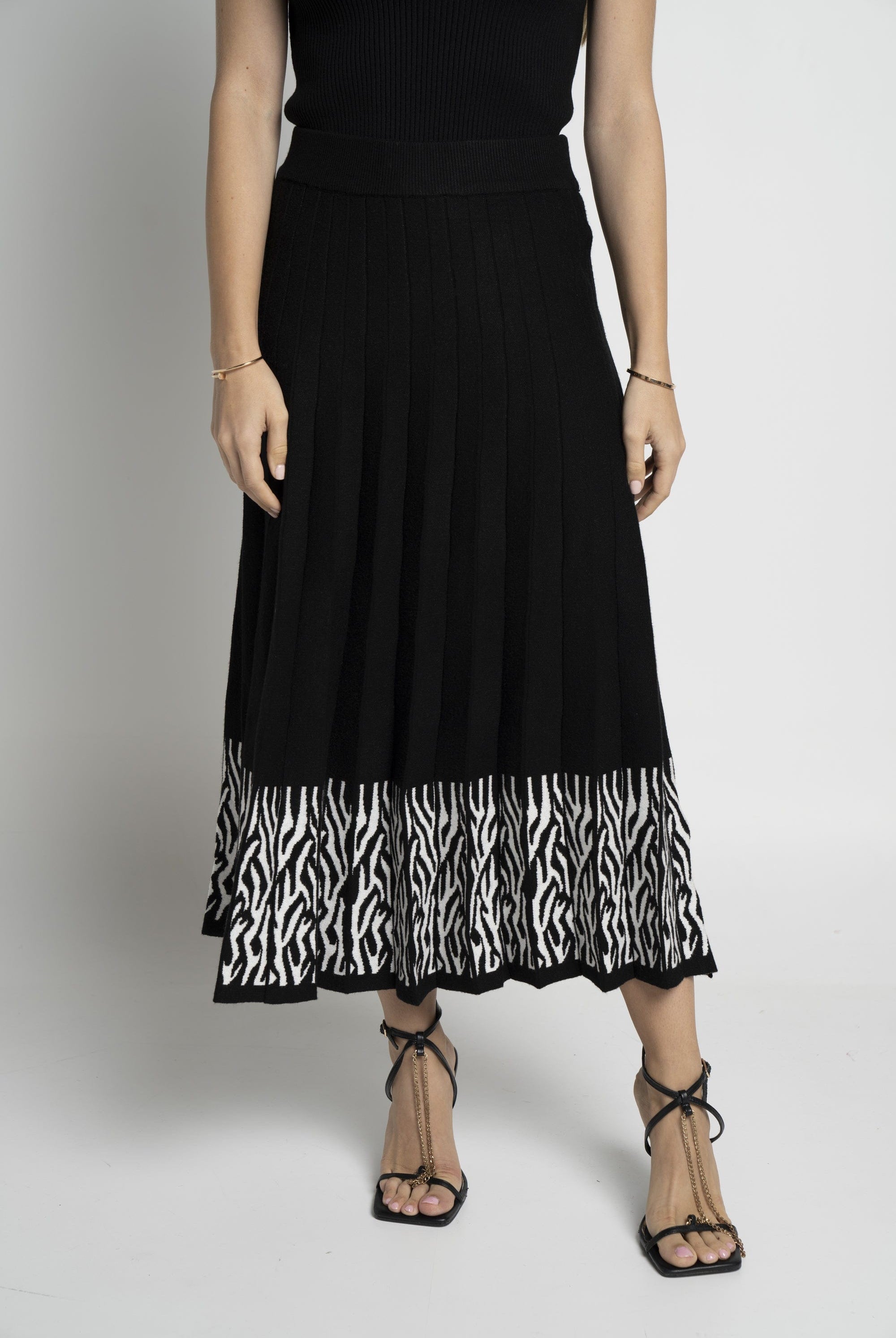 ميكا تنورة ميدي نسائي منقوشة من الذيل بطيات