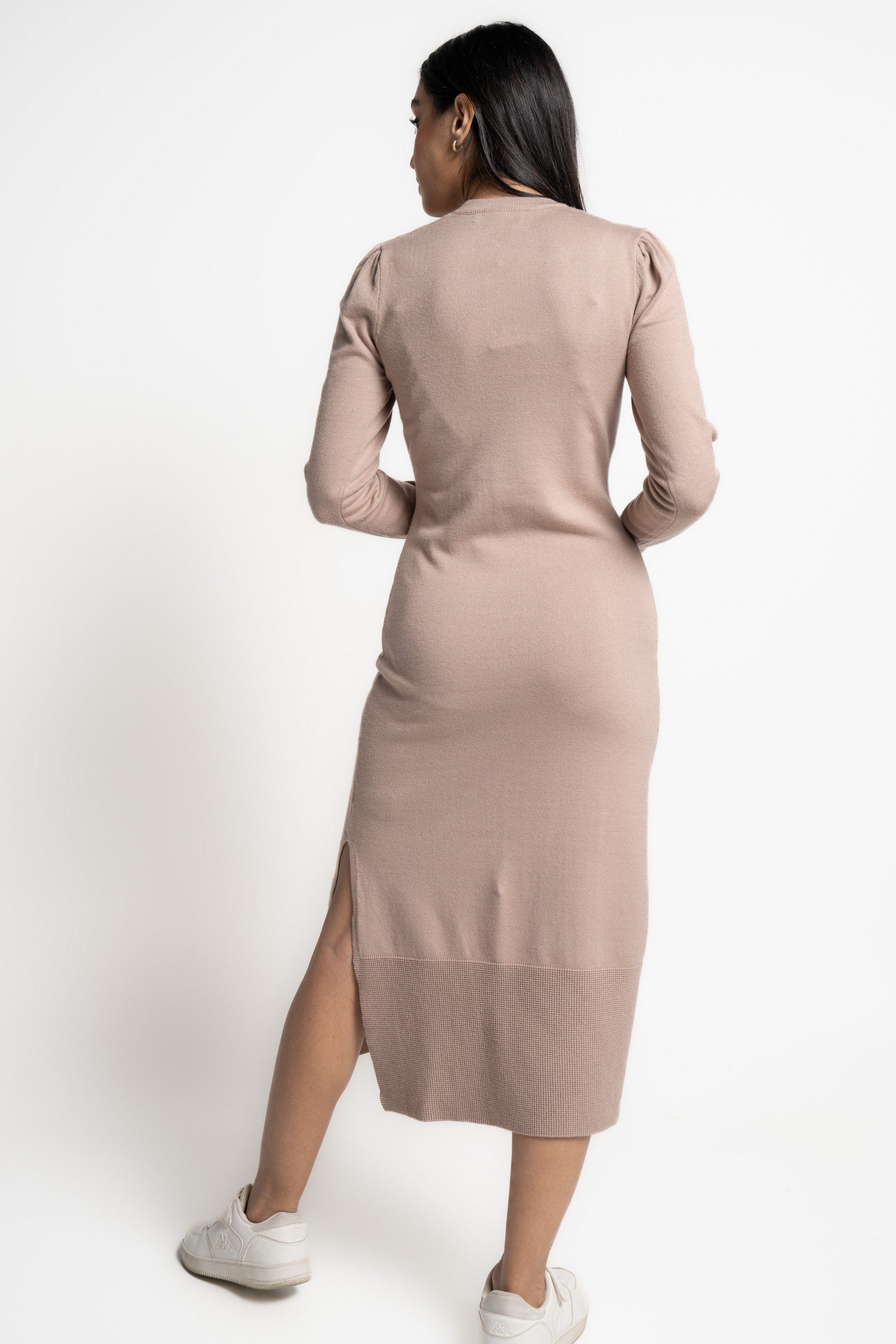 ميكا فستان نسائي ميدى كم طويل مضفر بفتحة من الجانبين