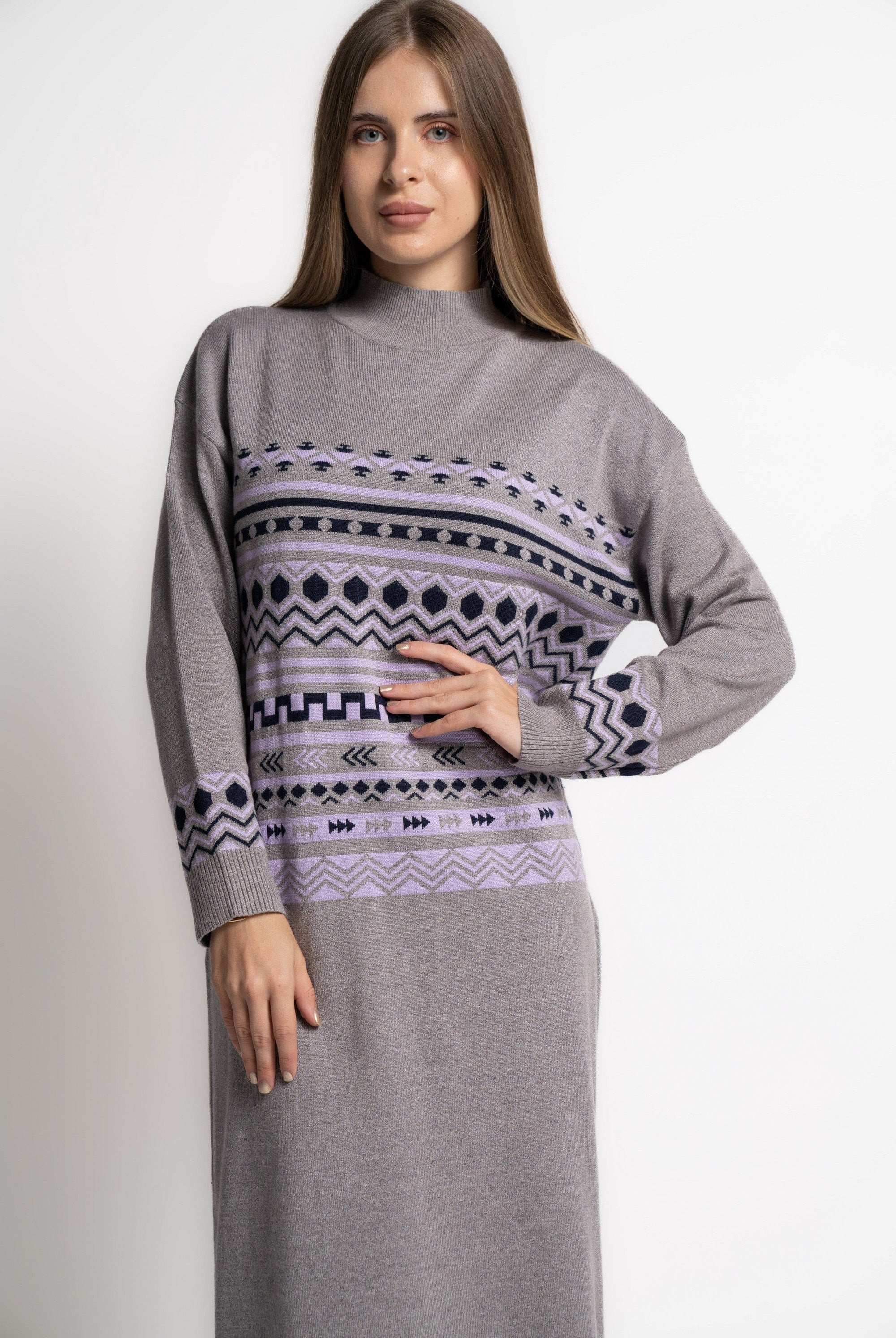 ميكا فستان نسائي ميدى كم طويل مطرز برقبة مقفولة