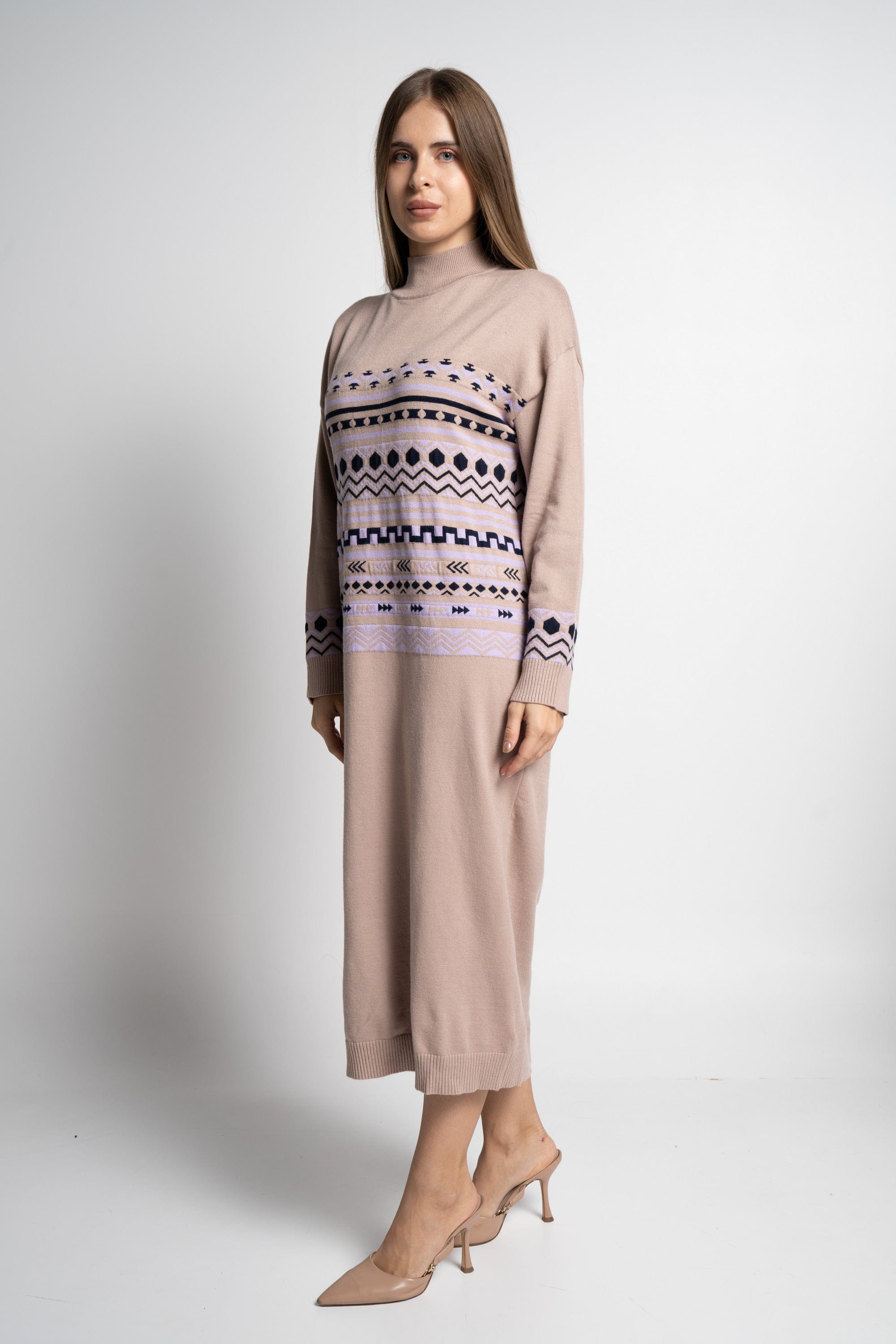 ู
ููุง ูุณุชุงู ูุณุงุฆู ู
ูุฏู ูู
ุทููู ู
ุทุฑุฒ ุจุฑูุจุฉ ู
ููููุฉ