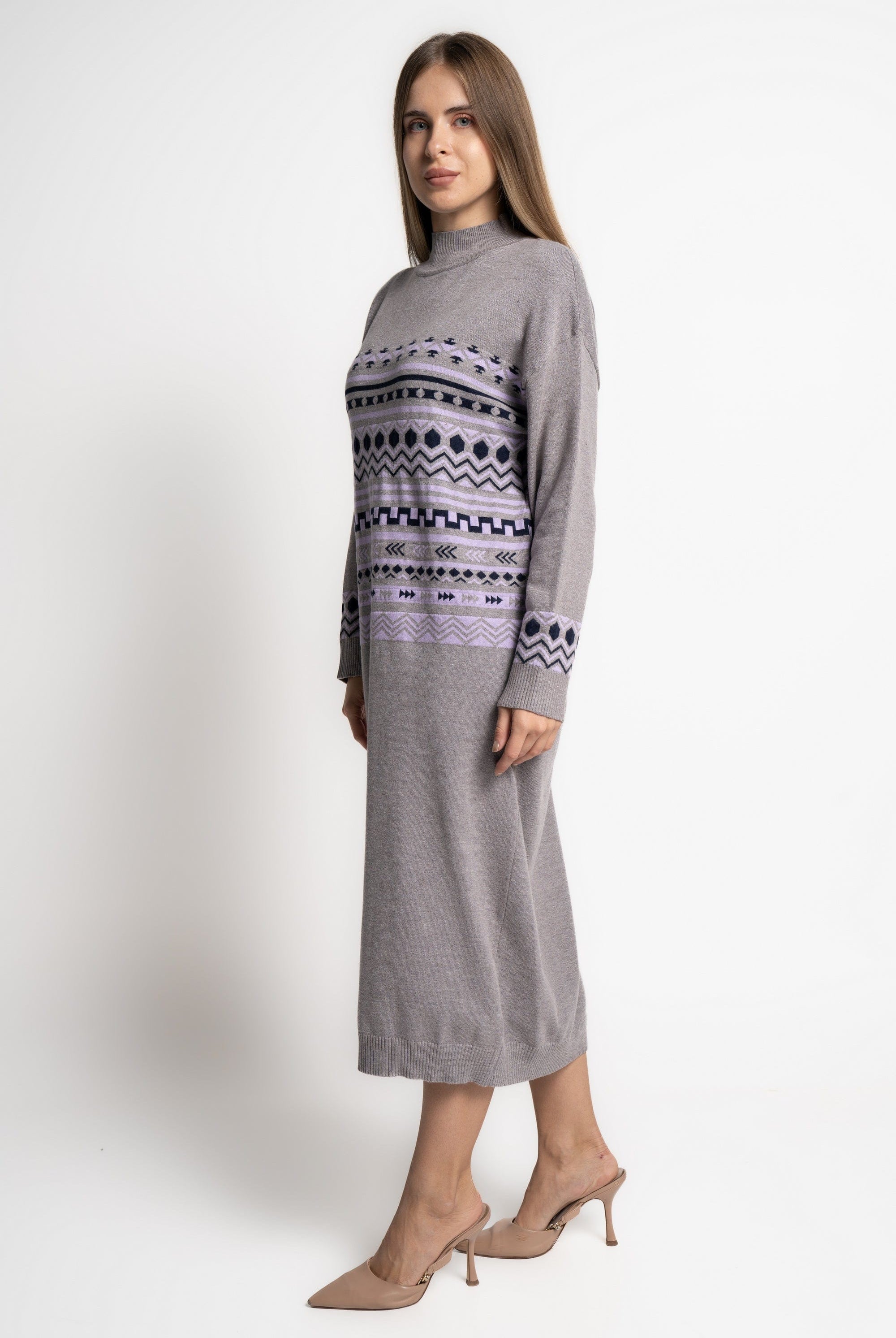 ميكا فستان نسائي ميدى كم طويل مطرز برقبة مقفولة