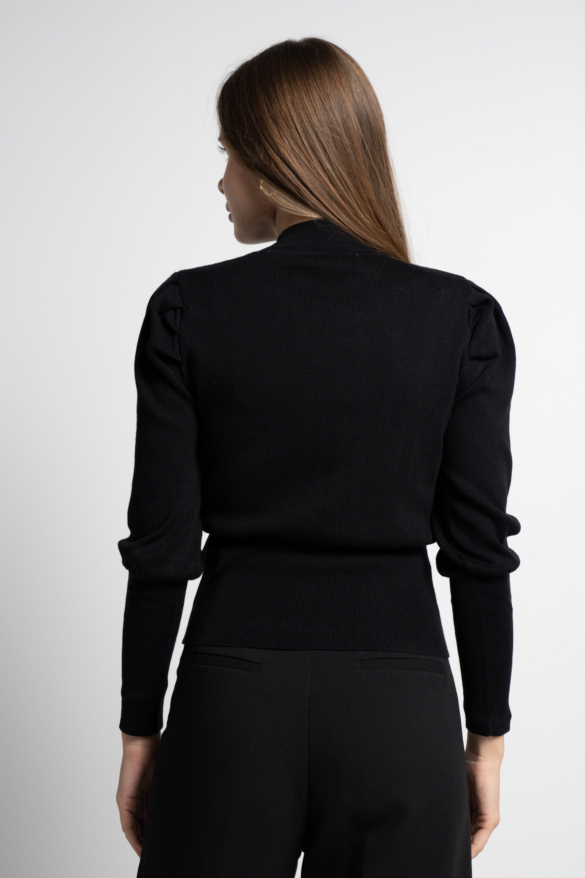 ميكا بلوفر بيزك سادة كم طويل نسائي