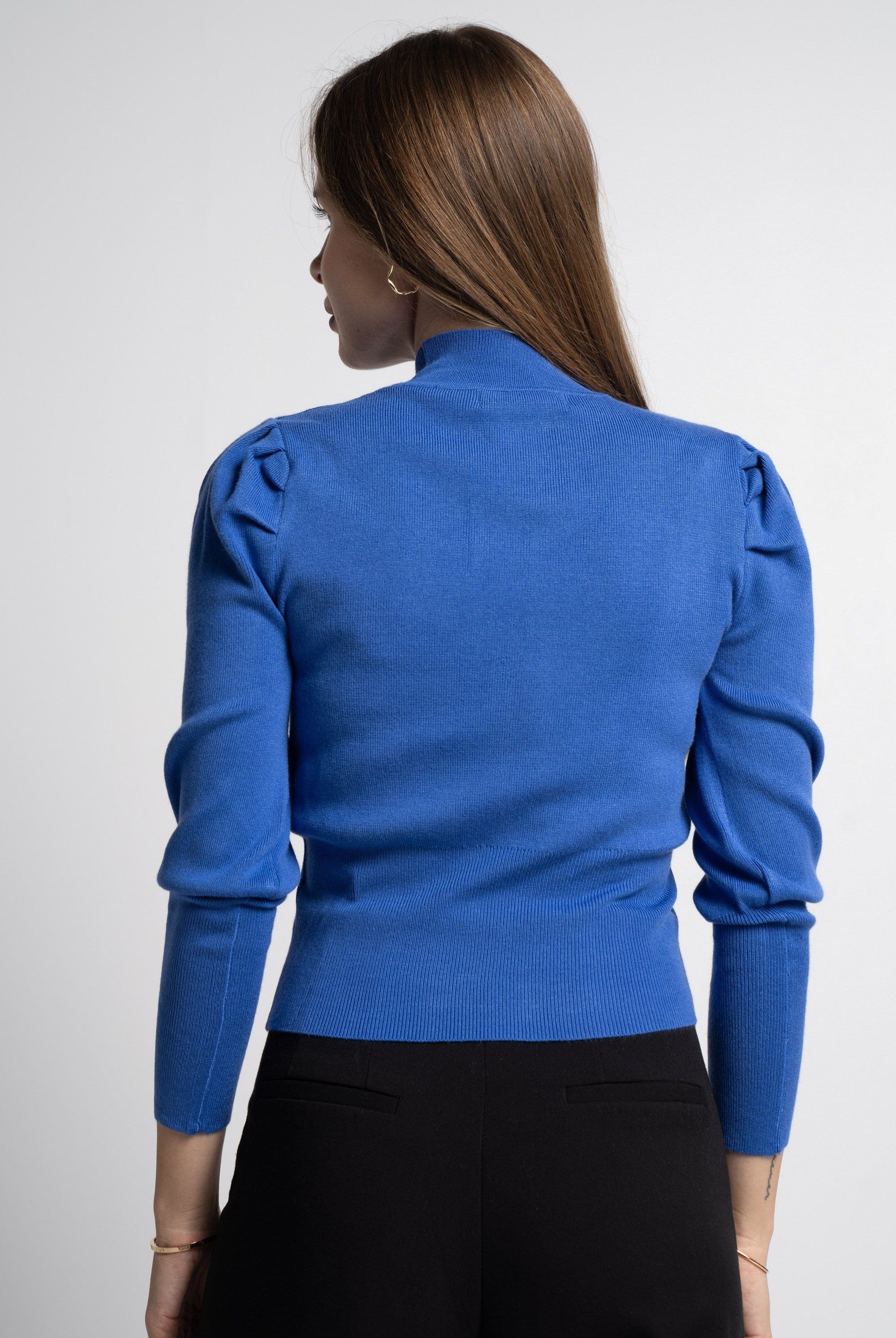 ميكا بلوفر بيزك سادة كم طويل نسائي