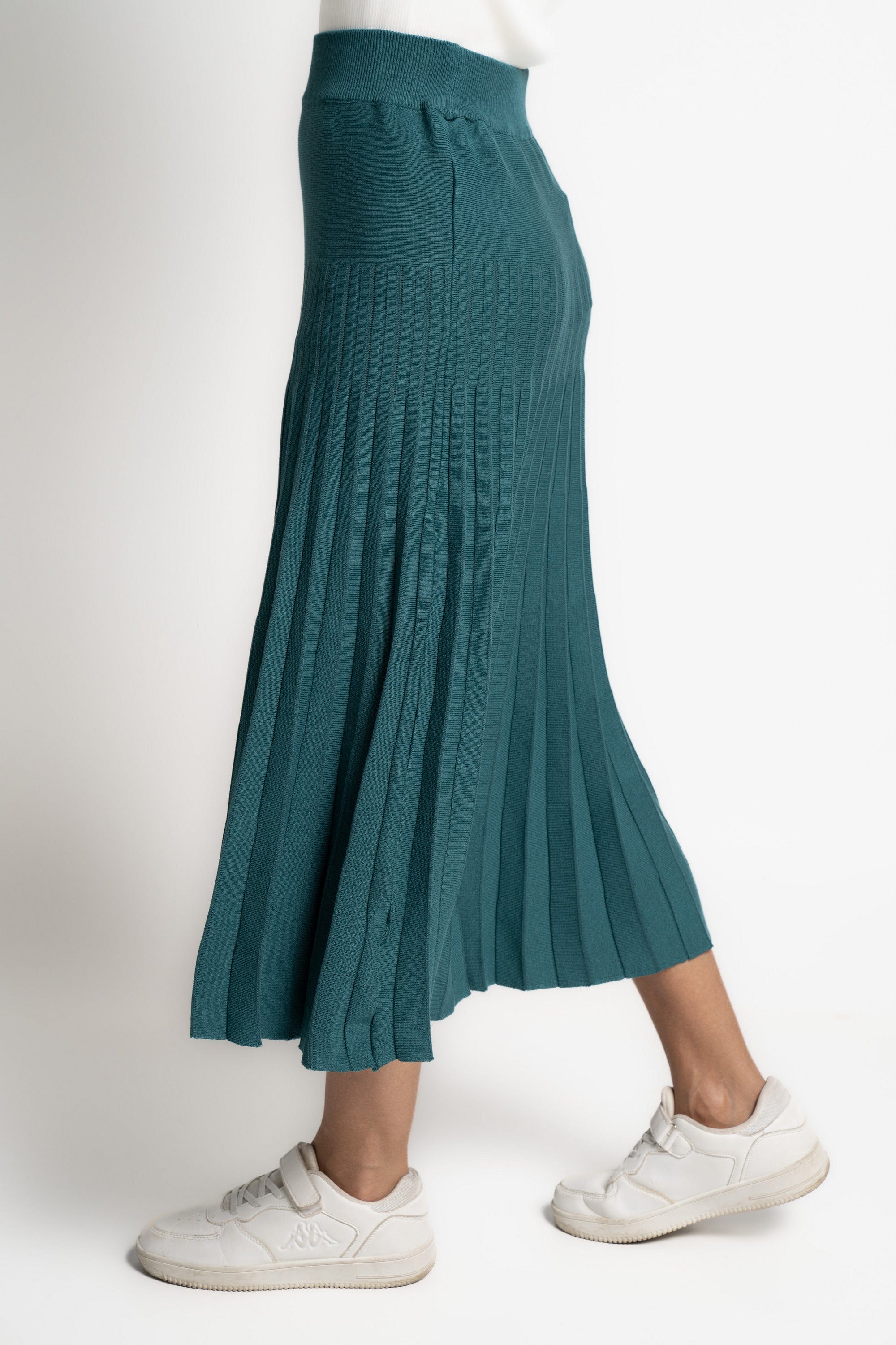 ميكا تنورة نسائي ميدي سادة بكسرات