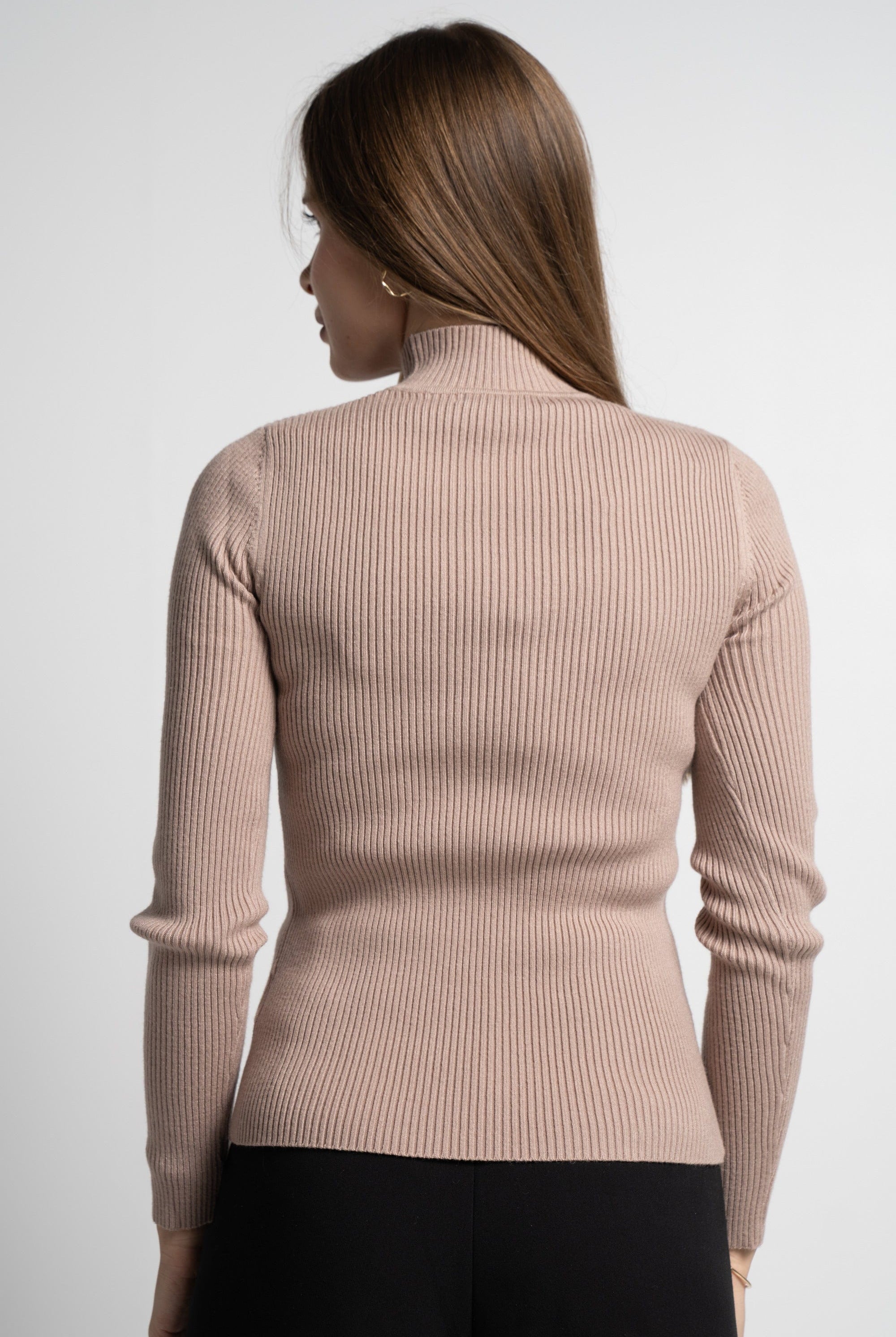 ميكا بلوفر بيزك برقبة سادة مضلع كم طويل نسائي