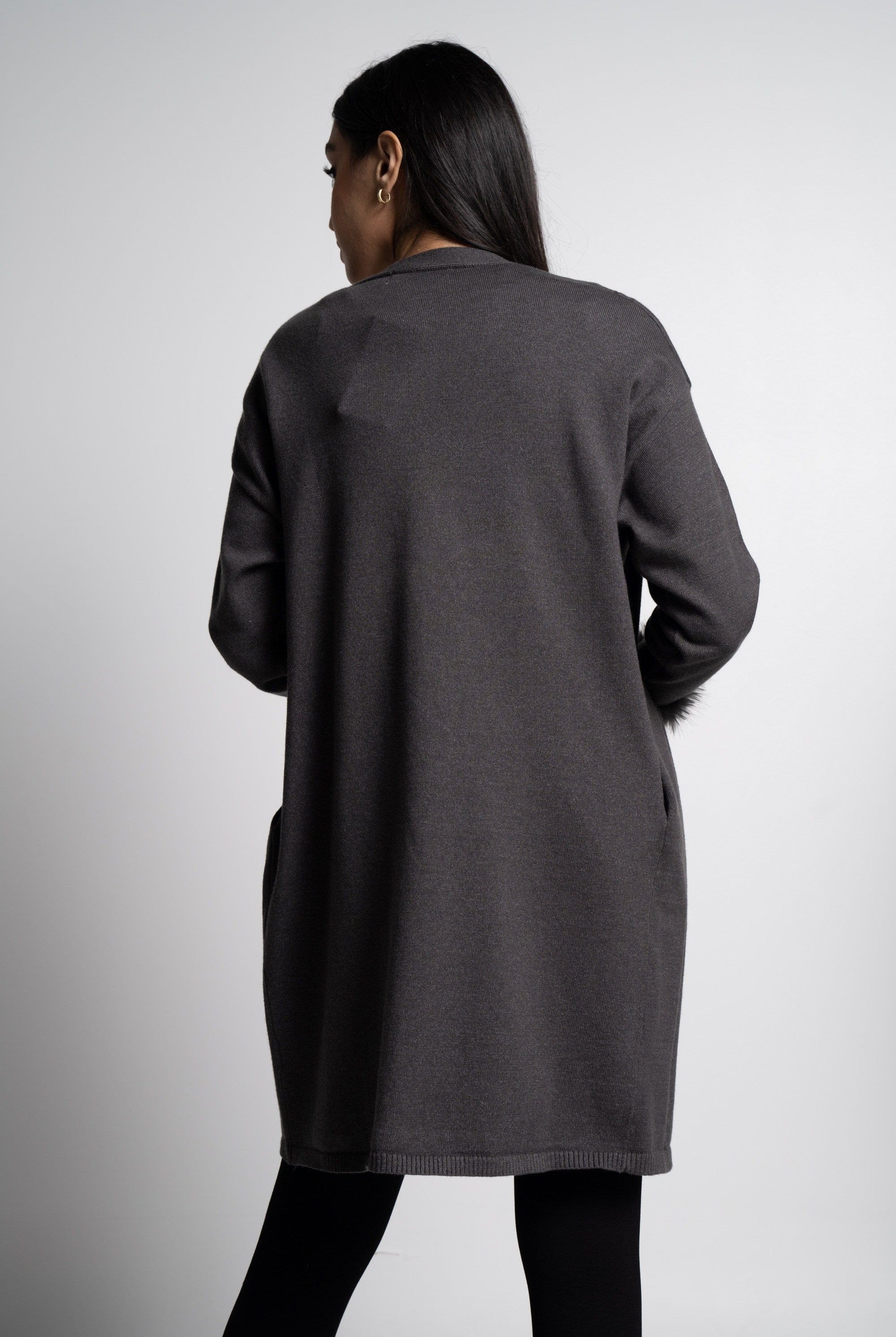 ميكا كارديجان طويل رسمى سادة مزين بفرو