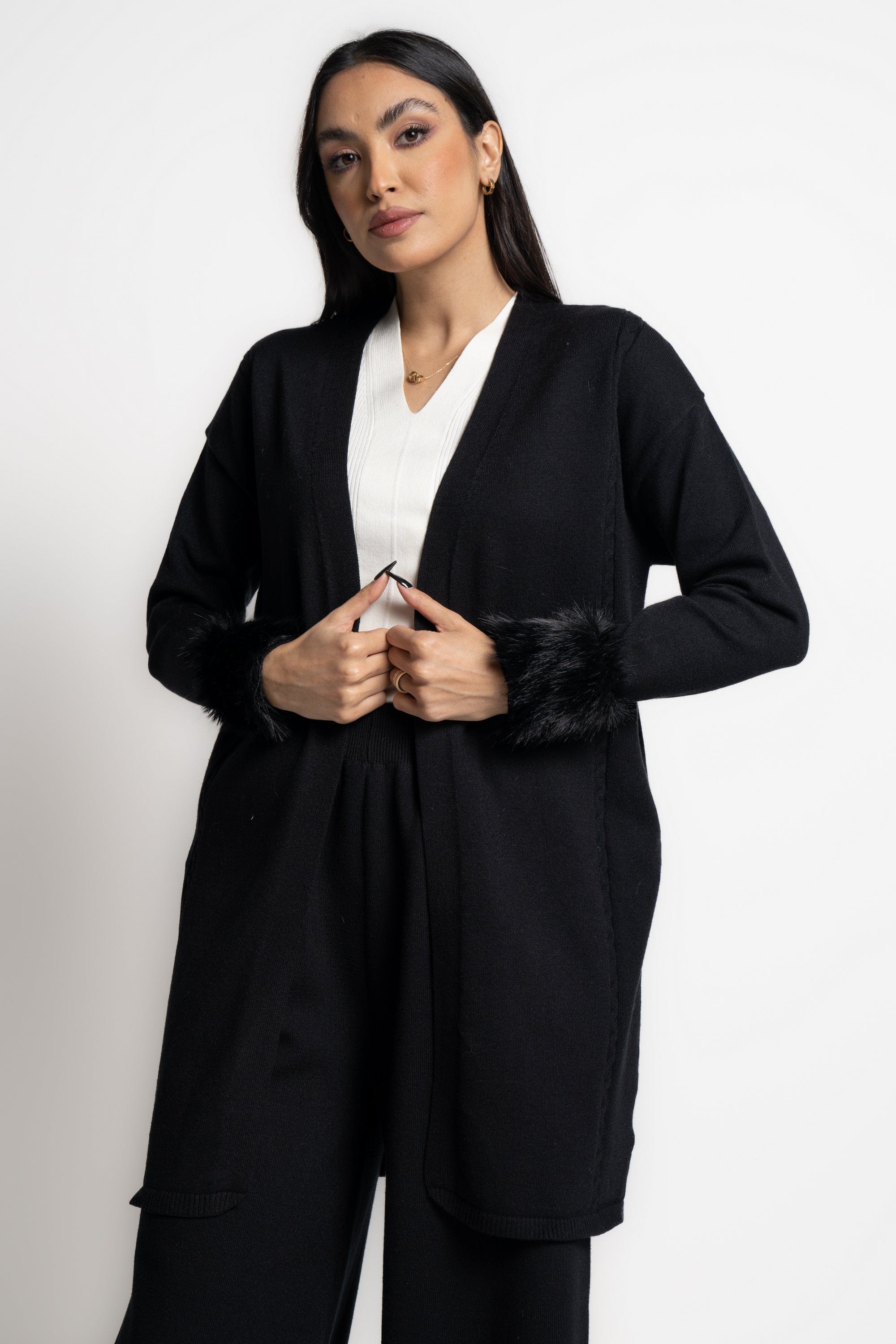 ميكا كارديجان طويل رسمى سادة مزين بفرو