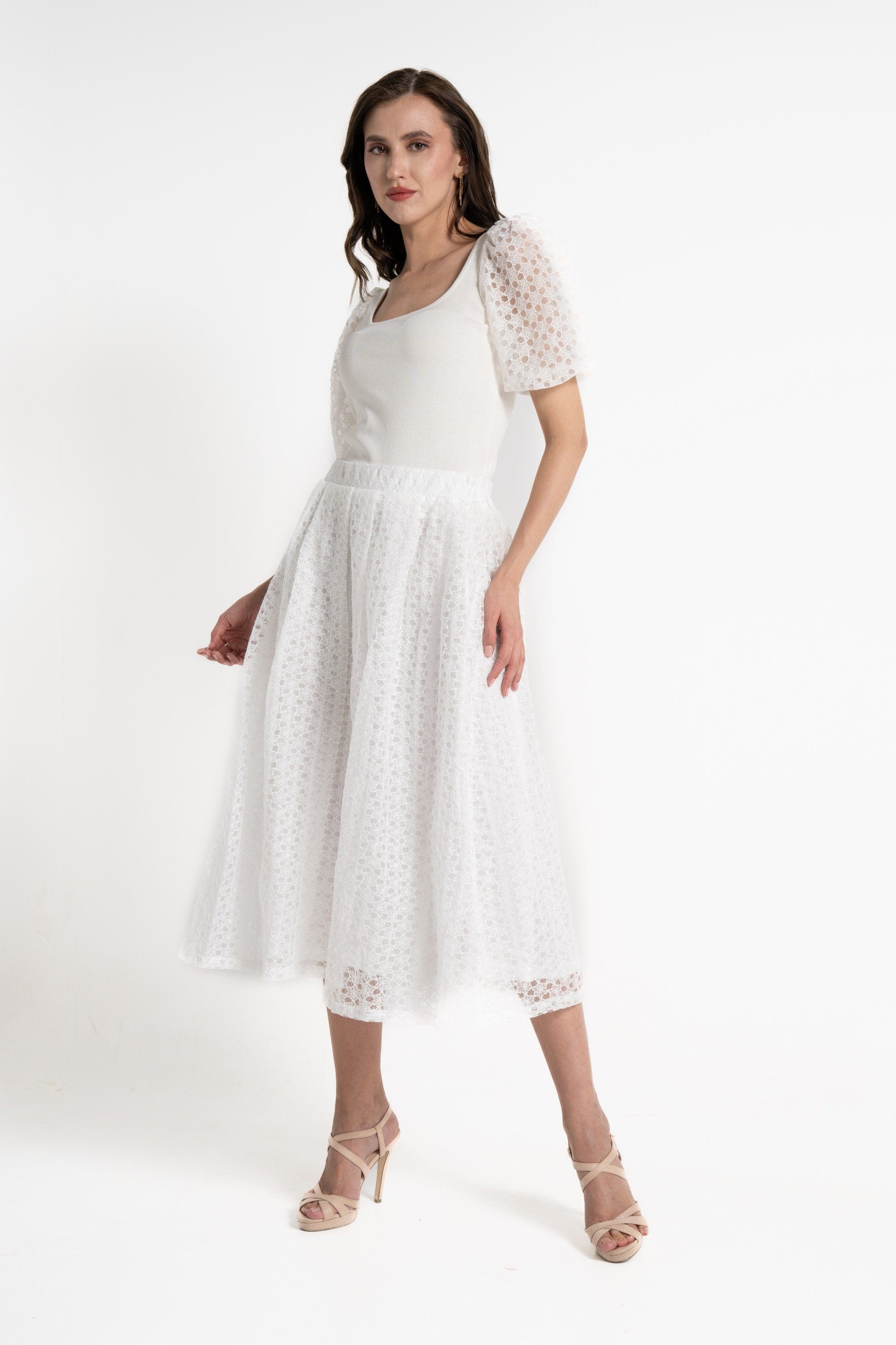 ميكا بلوزة بأكمام قصيرة شفافة مخرمة