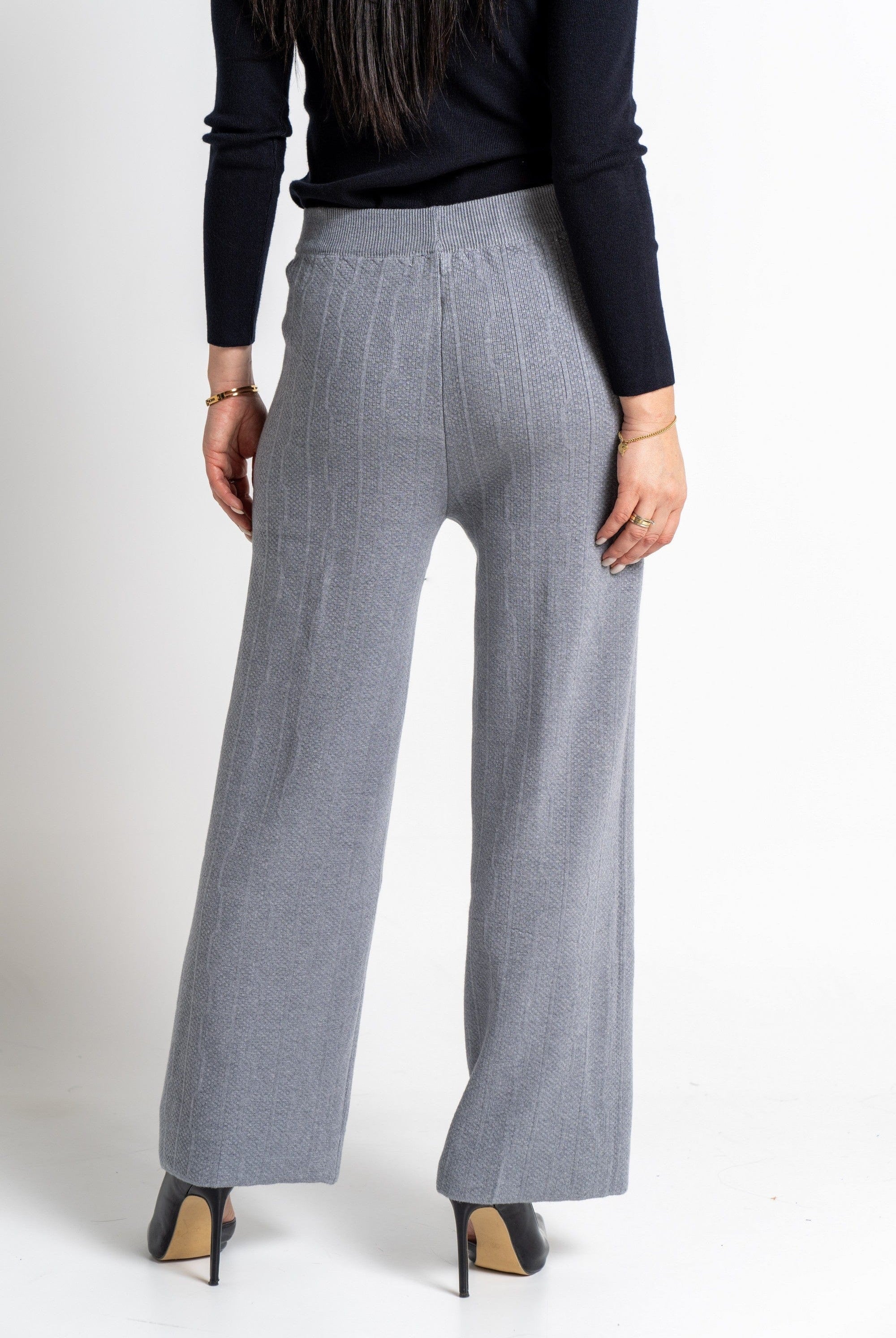 نتشي سروال طويل واسع برباط