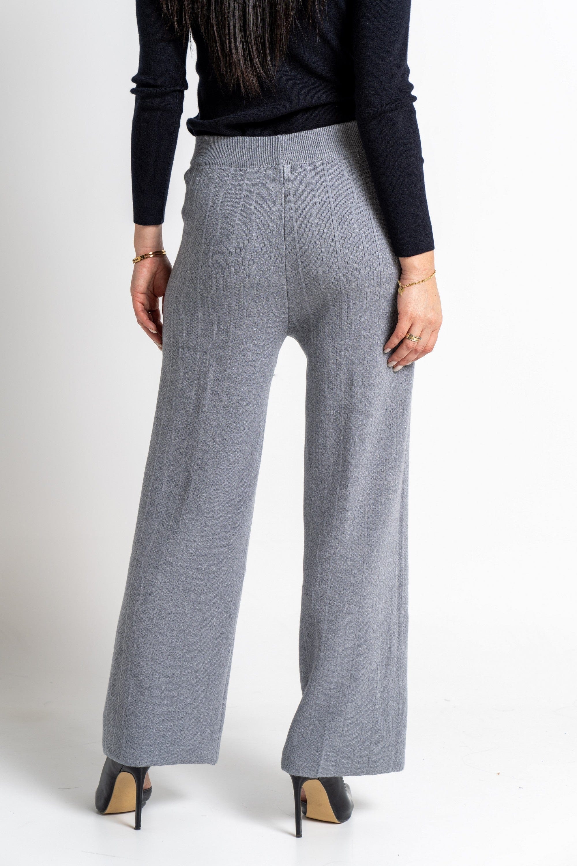 نتشي سروال طويل واسع برباط