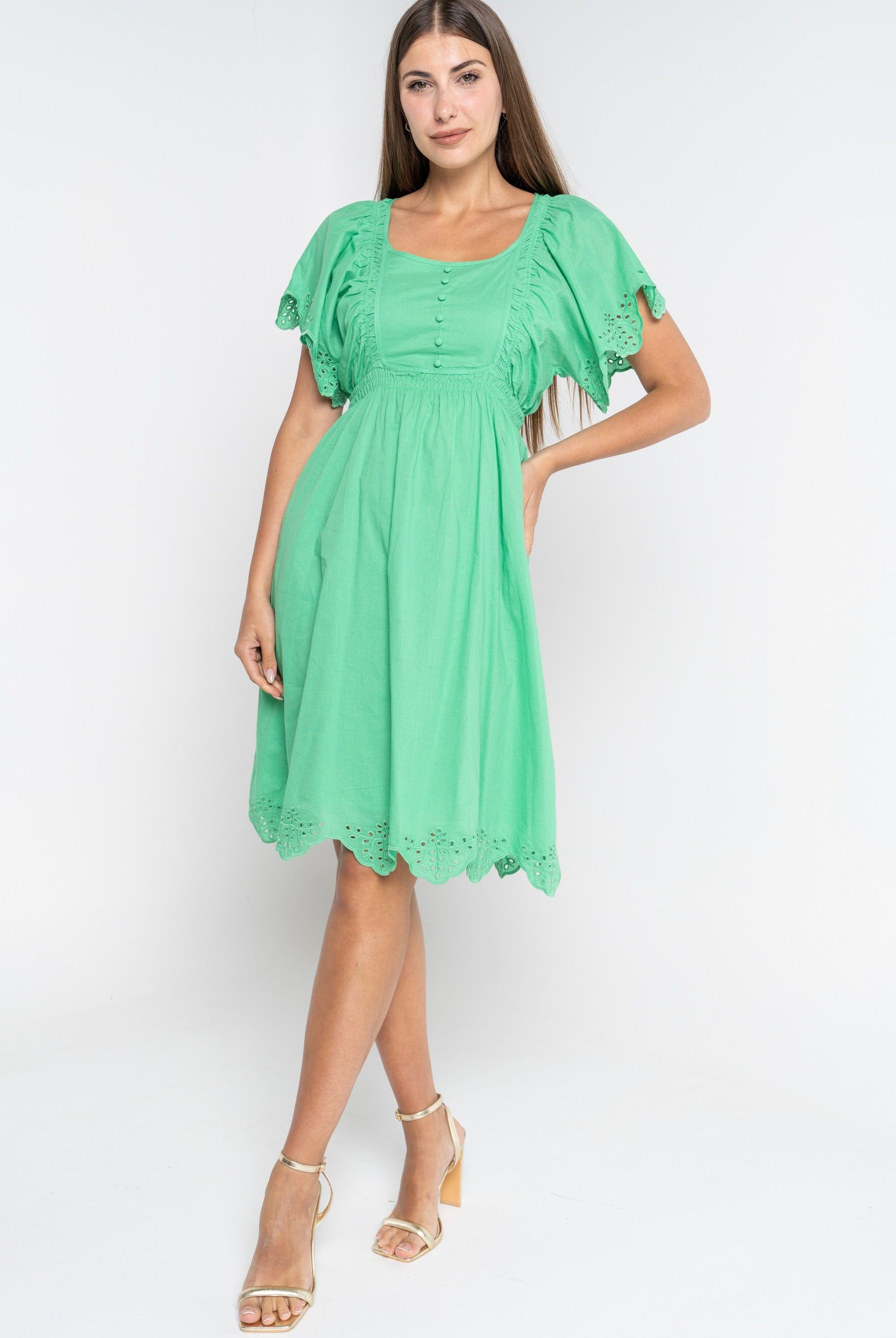 ميكا فستان بأكمام قصيرة بطول الركبة