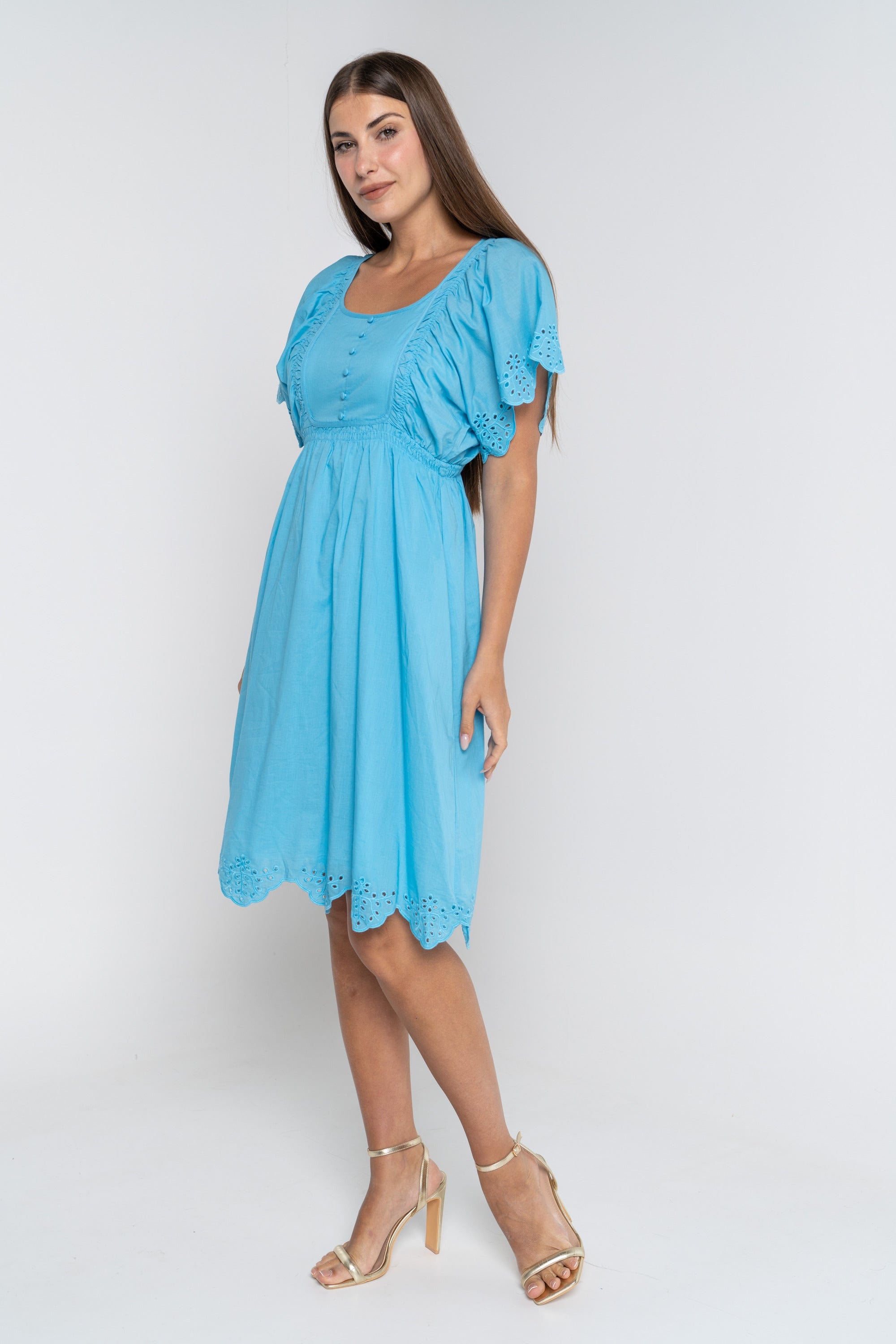 ميكا فستان بأكمام قصيرة بطول الركبة