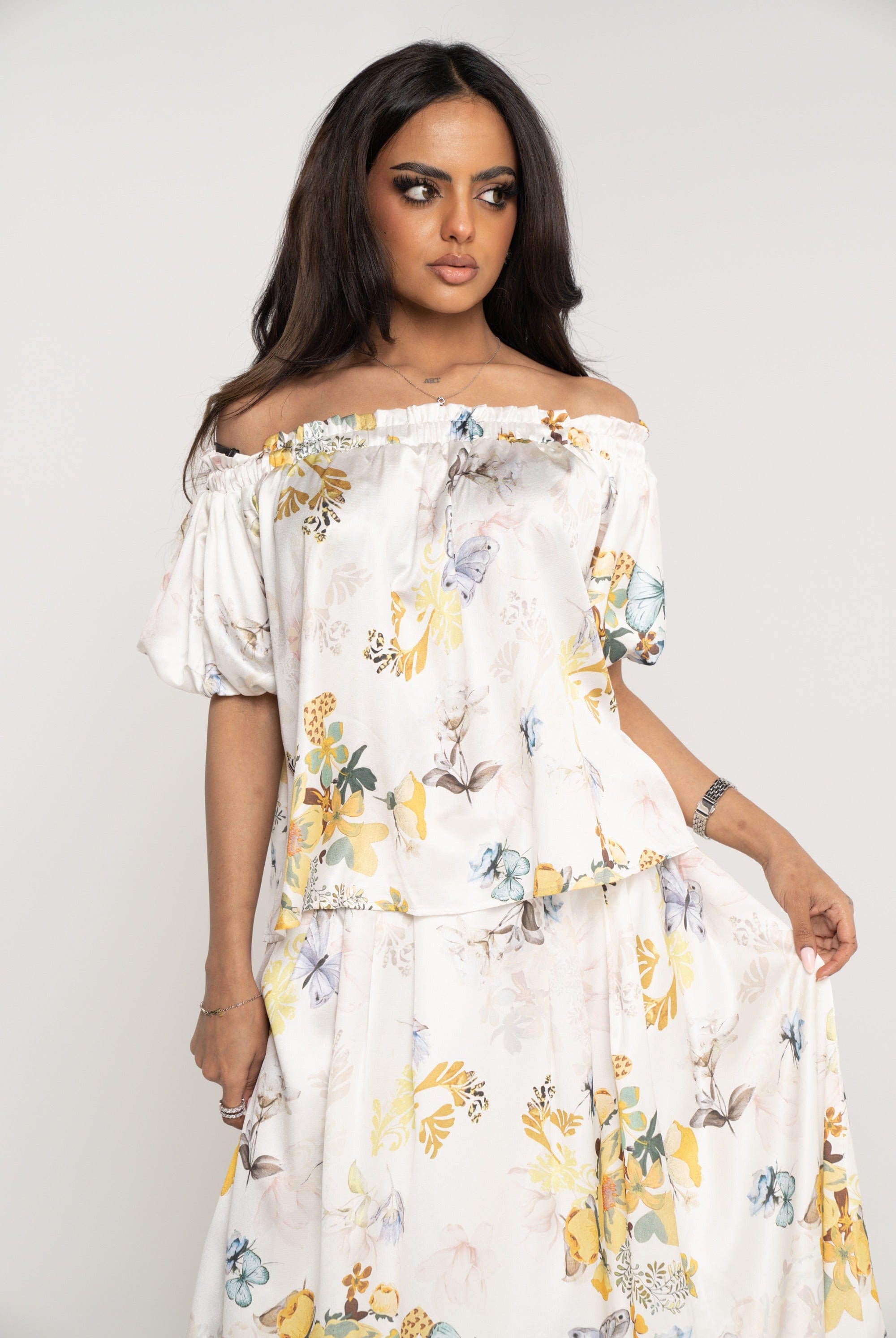 ميكا بلوزة منقوشة أوف شولدر نص كم بف نسائي