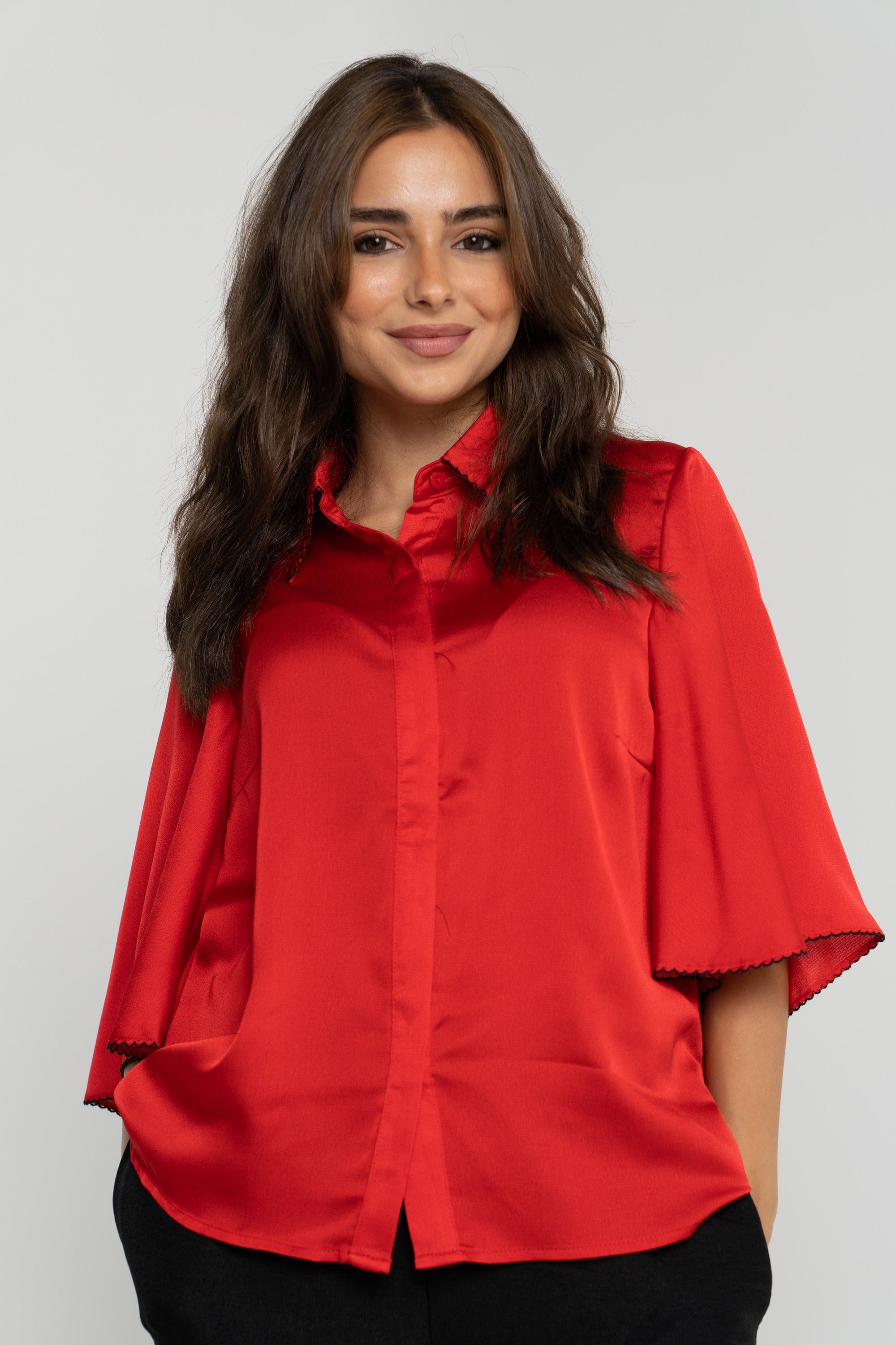 ميكا قميص بأكمام قصيرة سادة