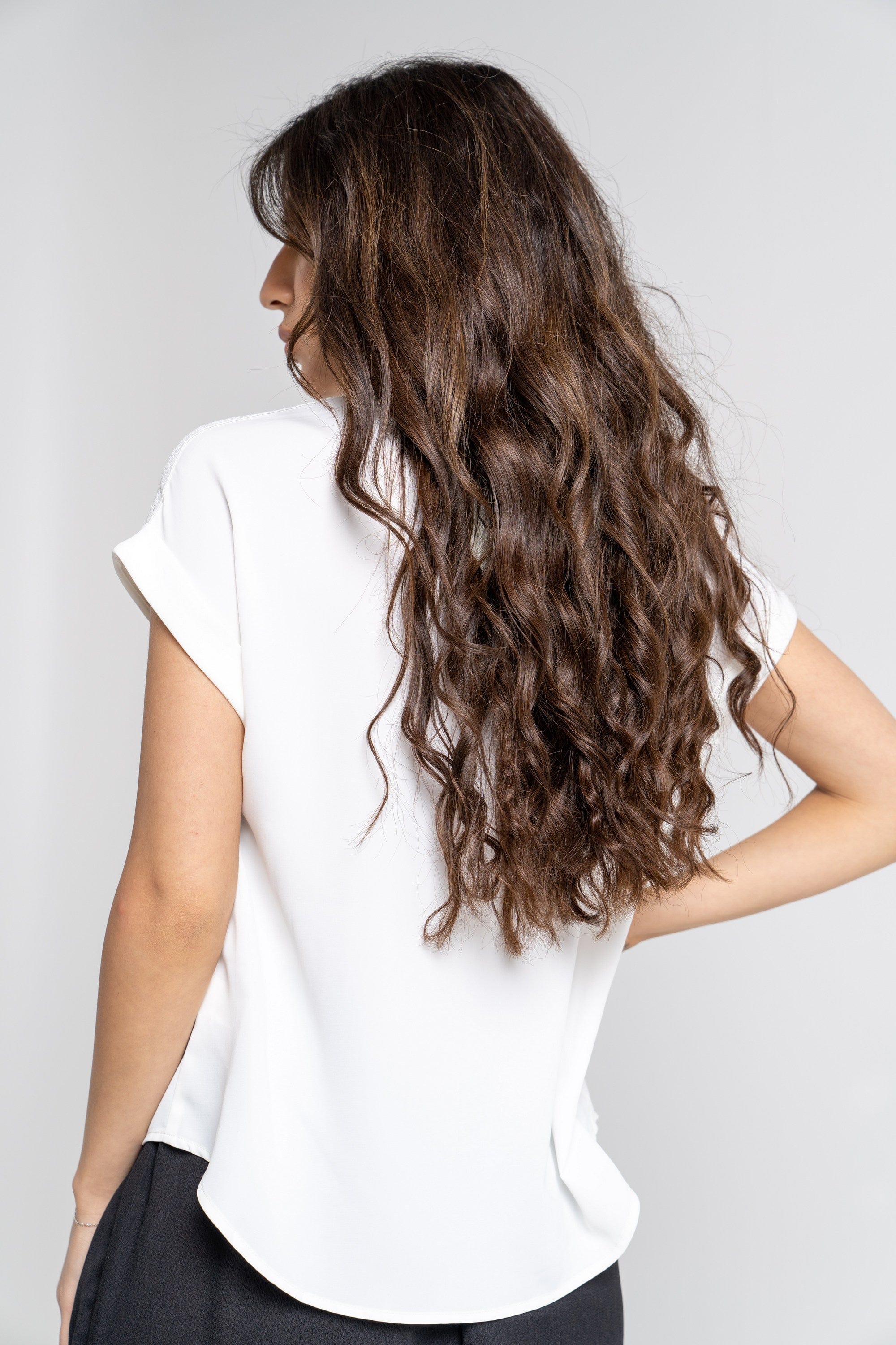 ميكا بلوزة سادة بأزرار أمامية بأكمام قصيرة