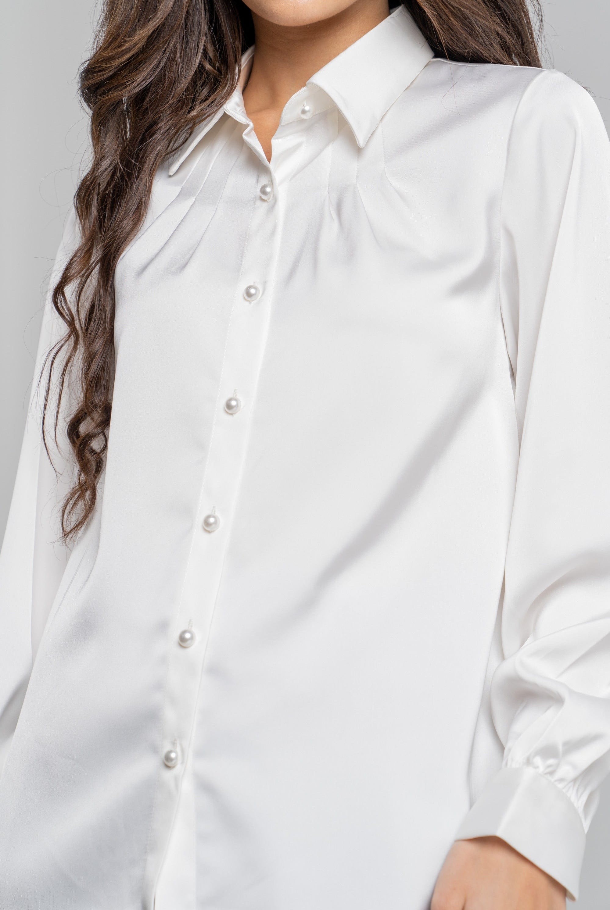 ميكا قميص سادة بأكمام طويلة واسعة نسائي