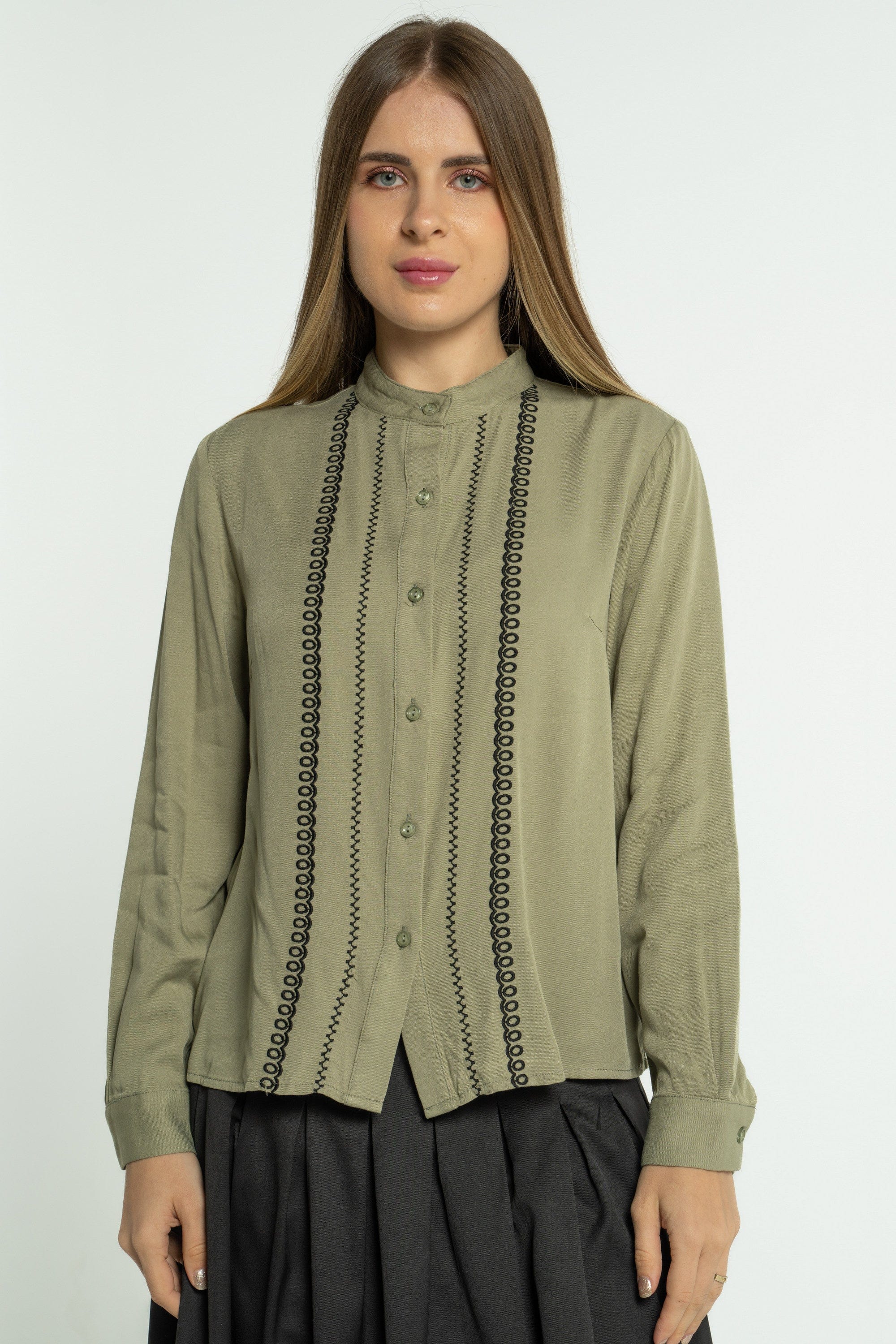 ู
ููุง ุจููุฒุฉ ุจุฃูู
ุงู
ุทูููุฉ ู
ุทุฑุฒุฉ ูู
ุทููู