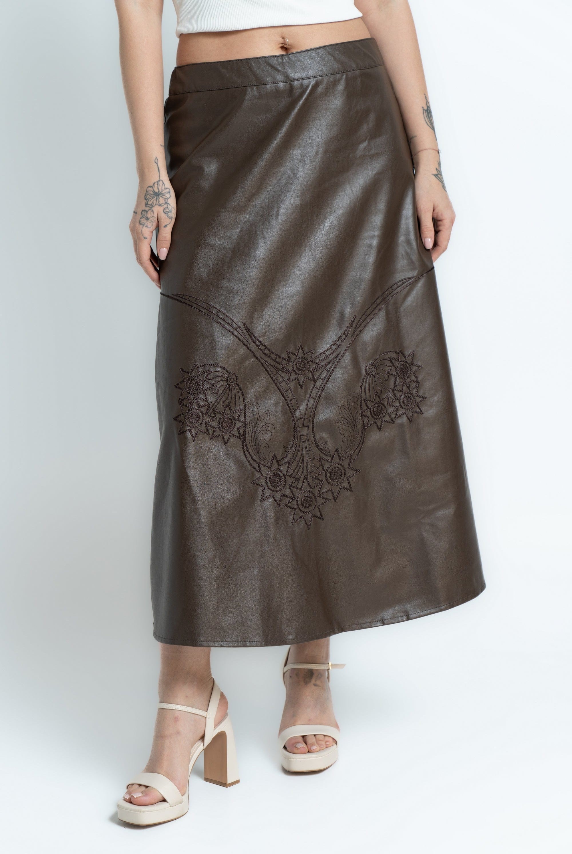 ميكا تنورة نسائى سادة رسمى جلد