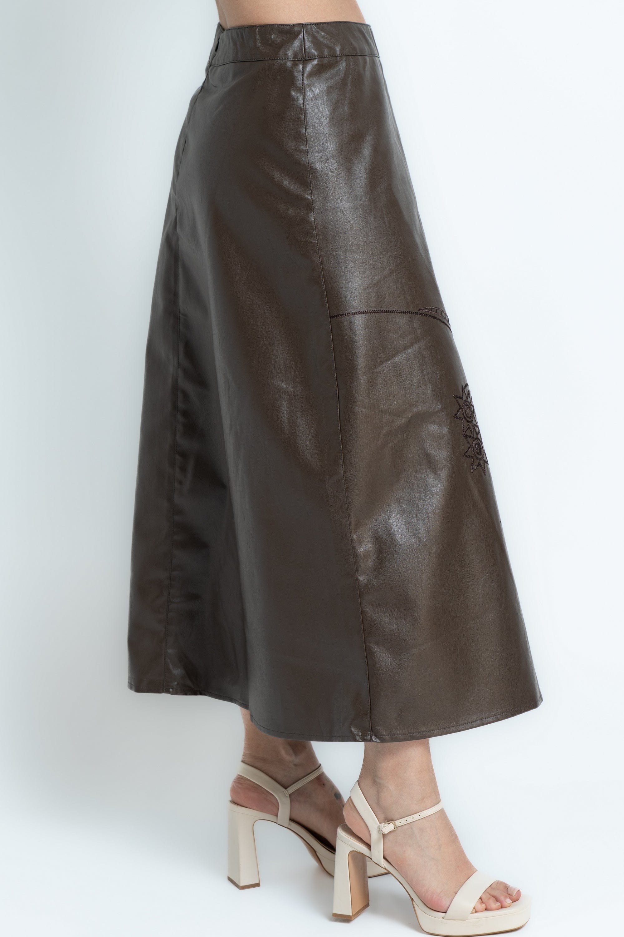 ميكا تنورة نسائى سادة رسمى جلد