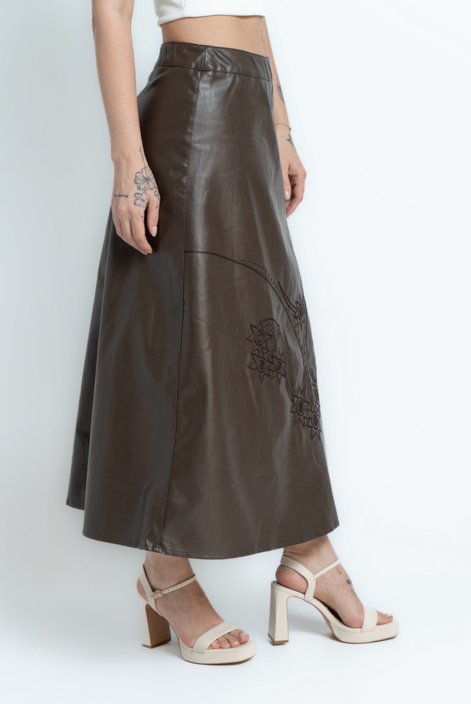 ميكا تنورة نسائى سادة رسمى جلد